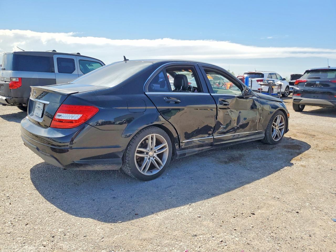 2014 Mercedes-benz C 250 Black vin: WDDGF4HB3EG236351