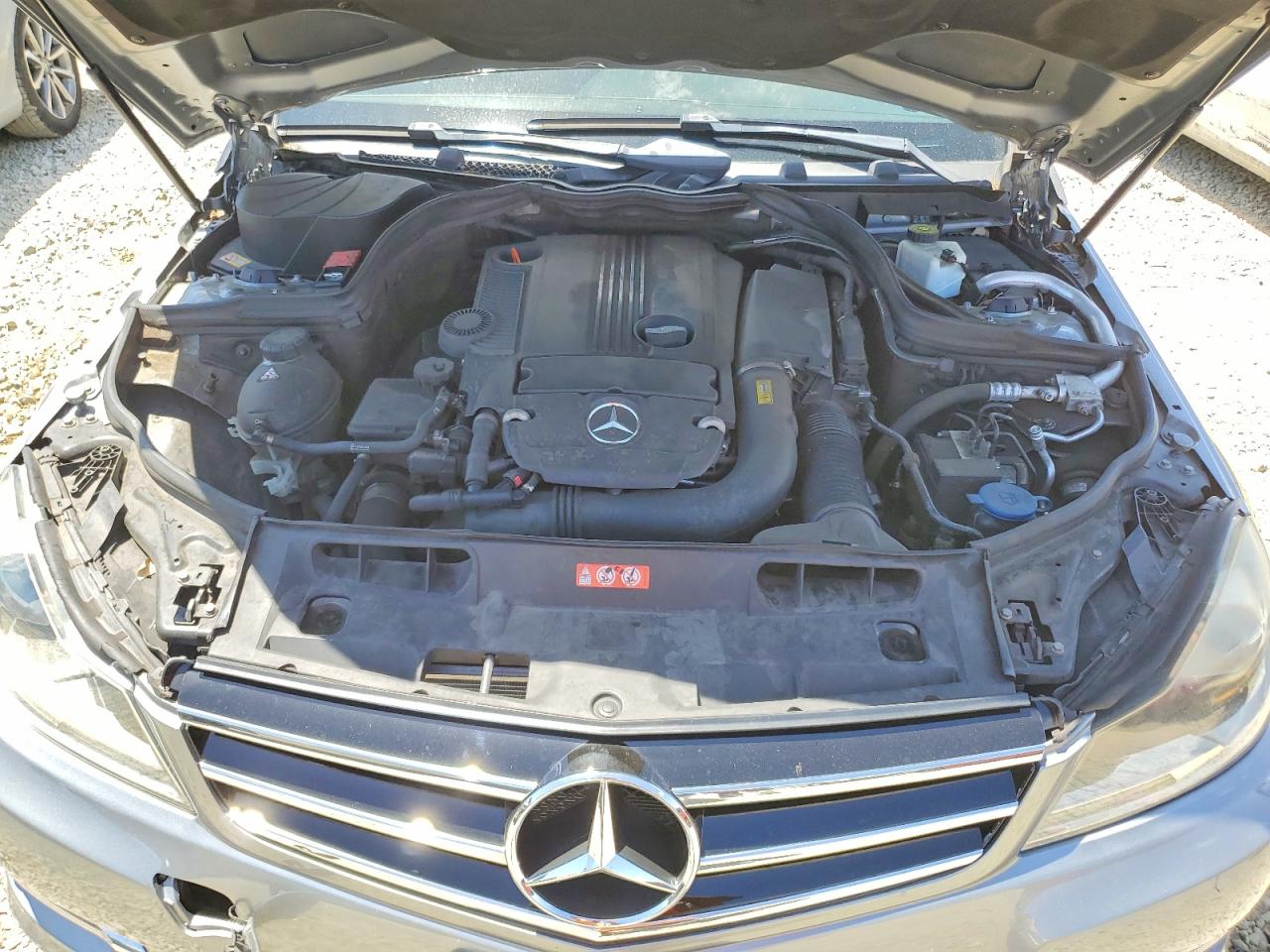2014 Mercedes-benz C 250 Gray vin: WDDGF4HB3EG250332