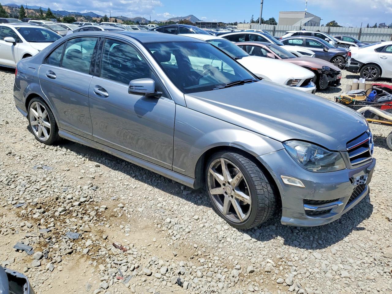 2014 Mercedes-benz C 250 Gray vin: WDDGF4HB3EG250332
