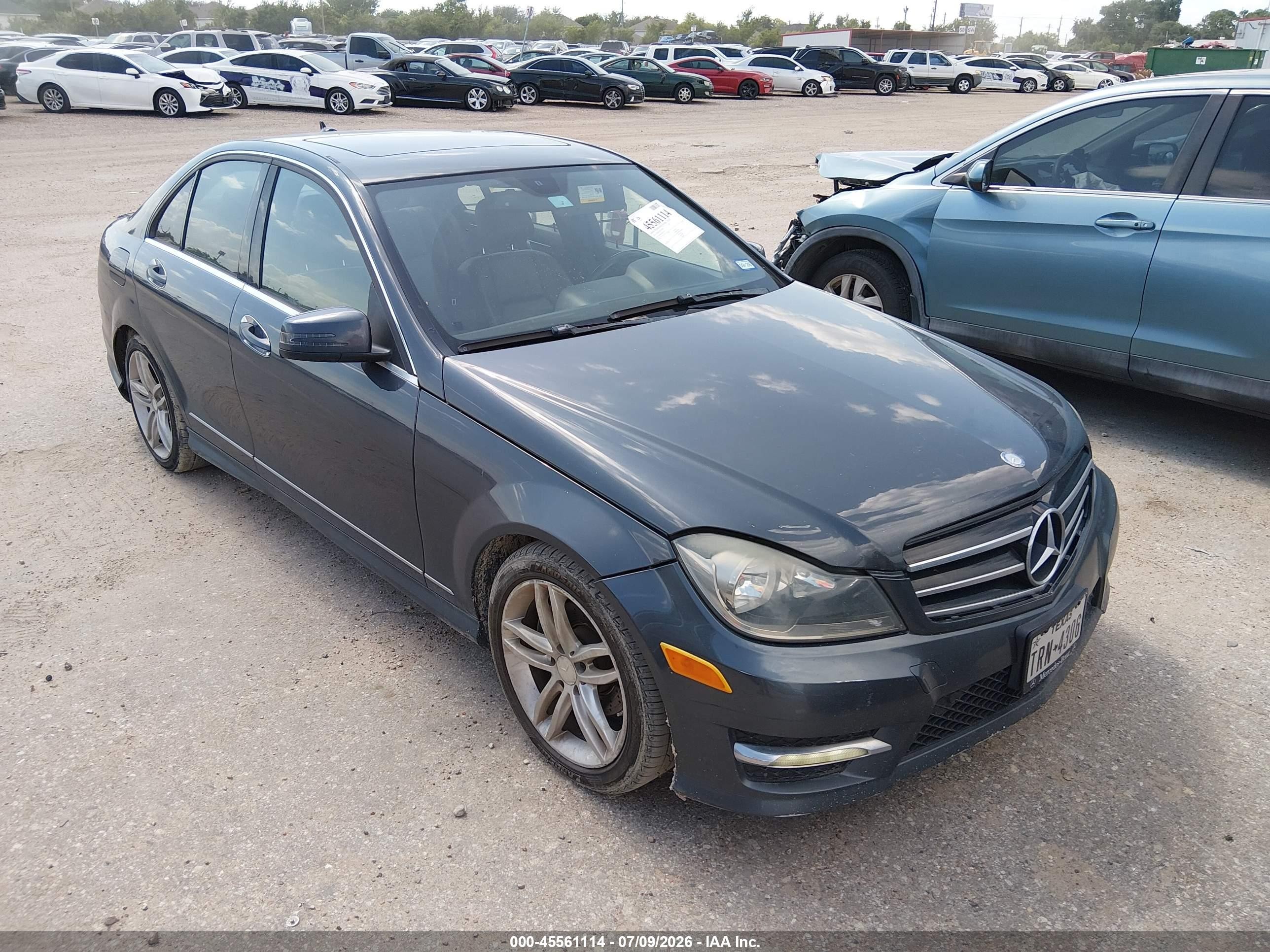 WDDGF4HB3ER305737