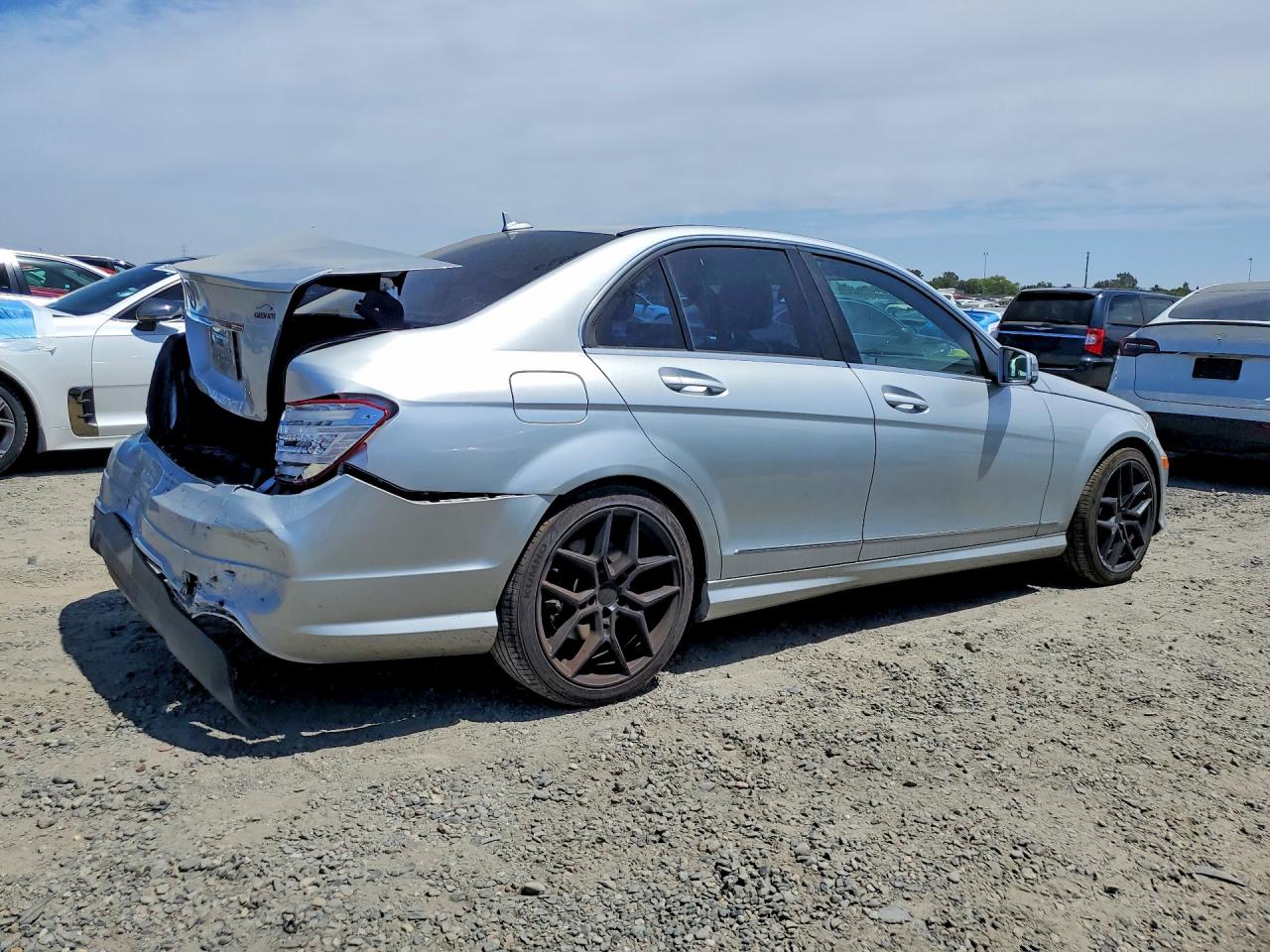 2014 Mercedes-benz C 250 Silver vin: WDDGF4HB3ER319654