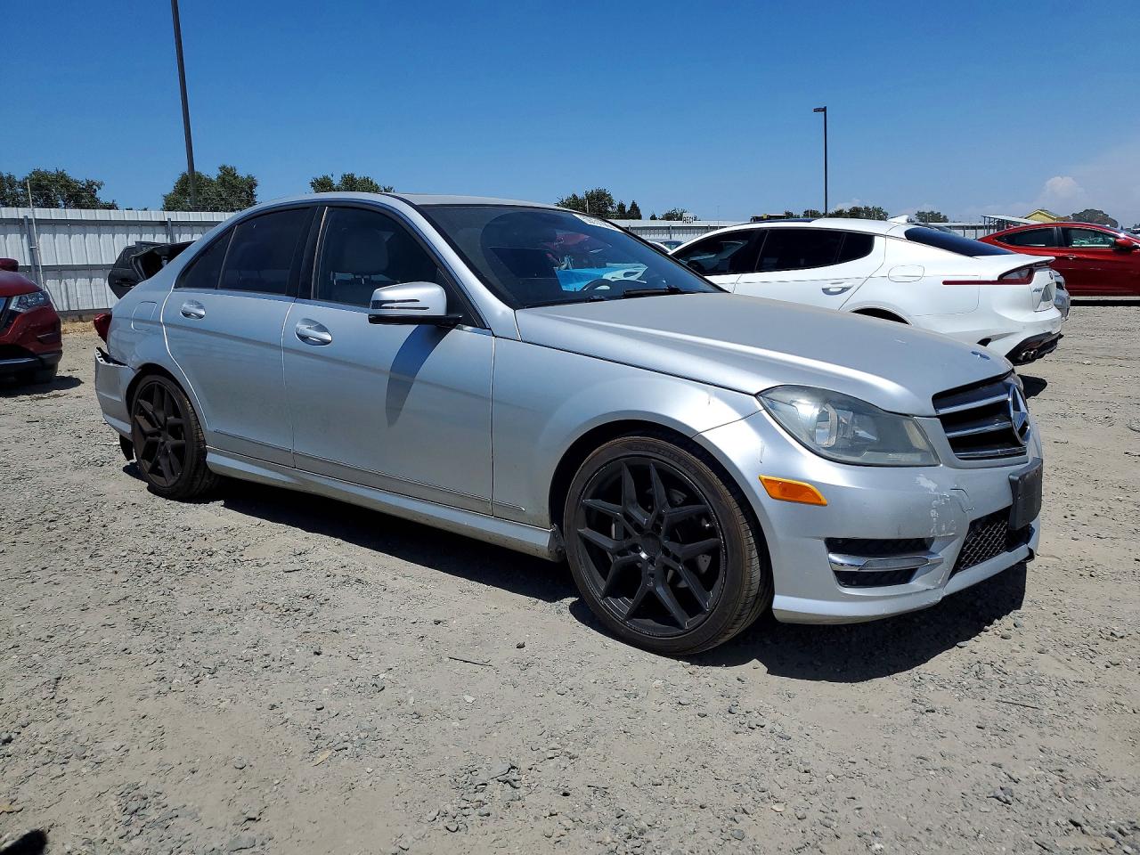 2014 Mercedes-benz C 250 Silver vin: WDDGF4HB3ER319654