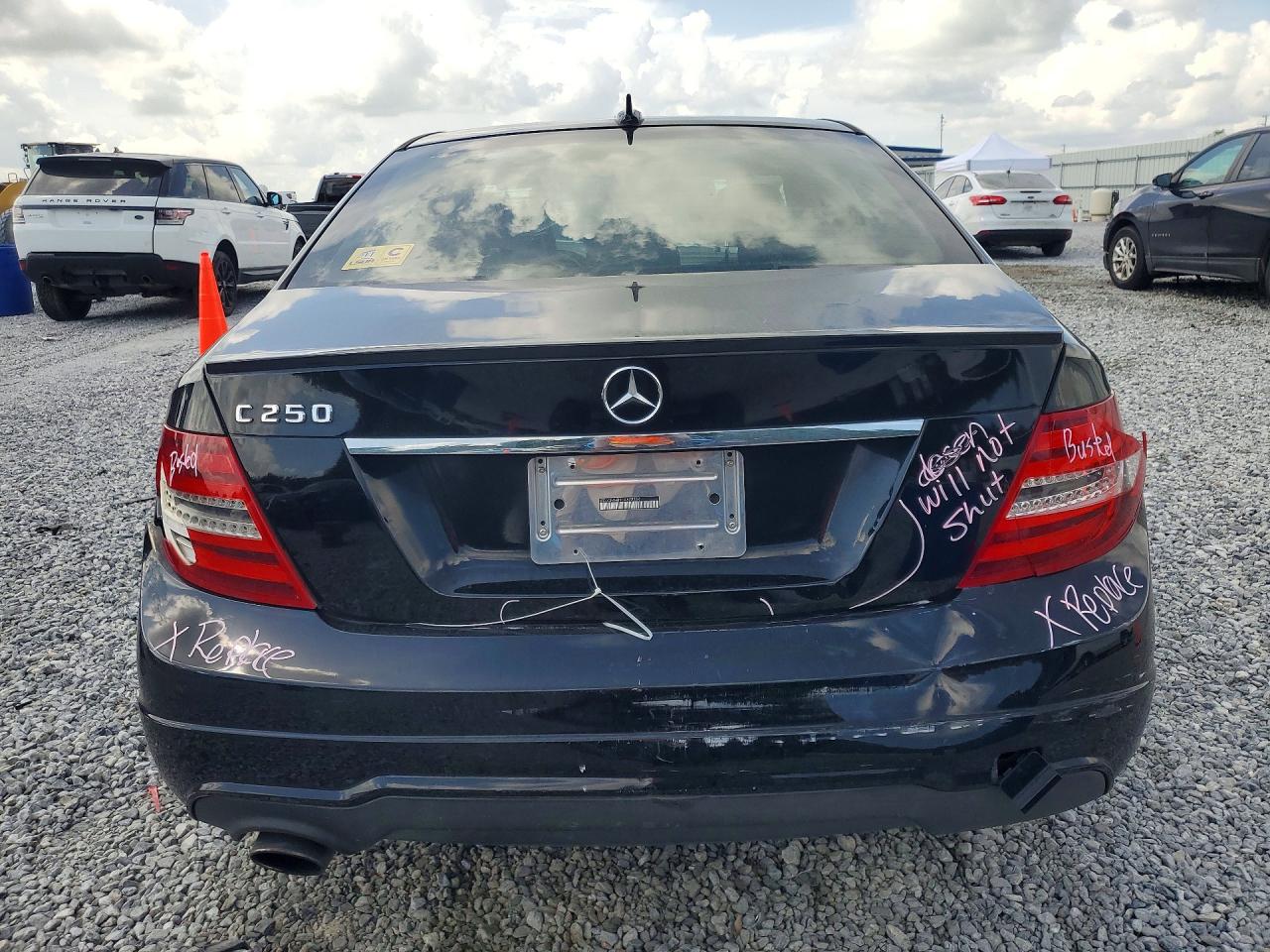 2012 Mercedes-benz C 250 Black vin: WDDGF4HB4CA623264