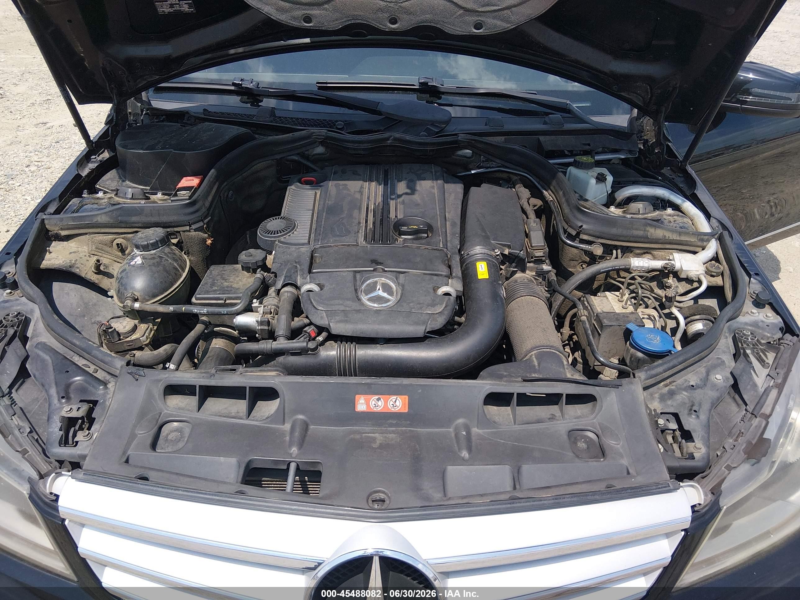 2012 Mercedes-benz C 250 Luxury/sport Black vin: WDDGF4HB4CR201416