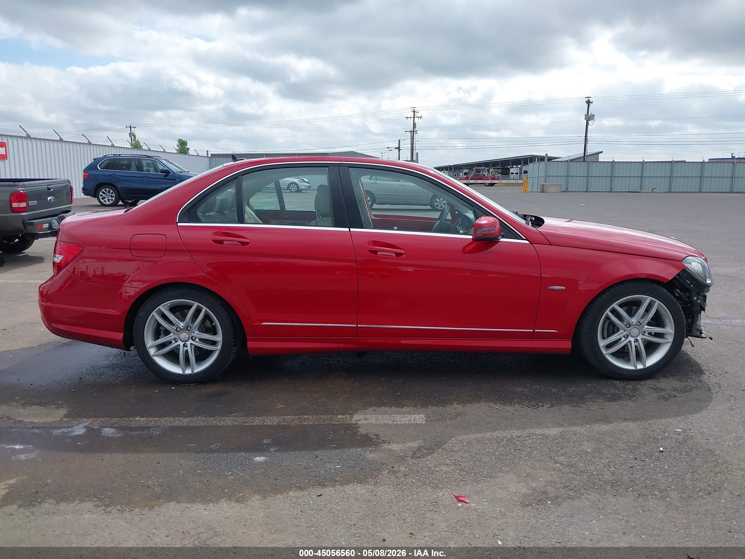 2012 Mercedes-benz C 250 Sport Красный vin: WDDGF4HB4CR207880