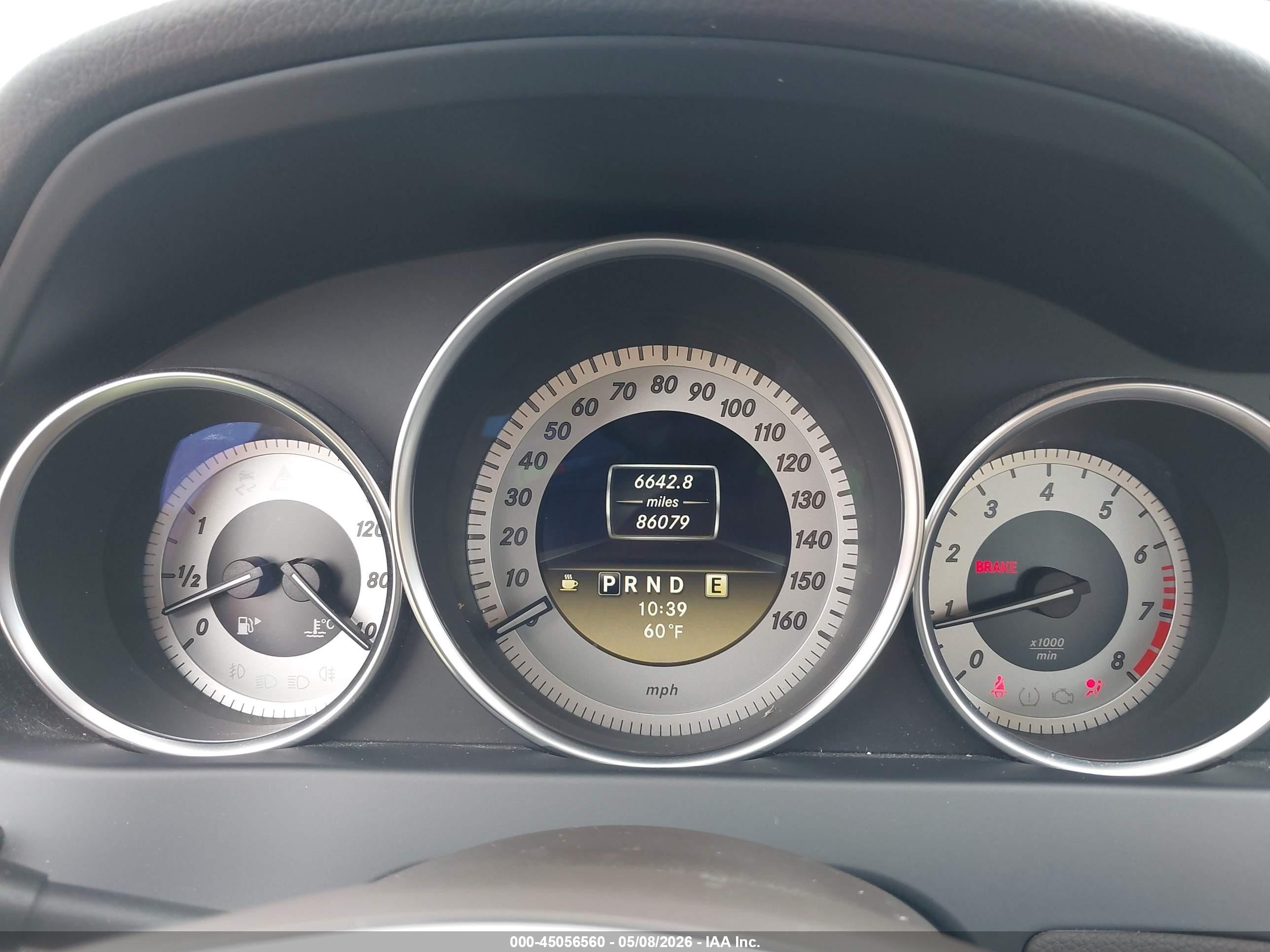 2012 Mercedes-benz C 250 Sport Красный vin: WDDGF4HB4CR207880