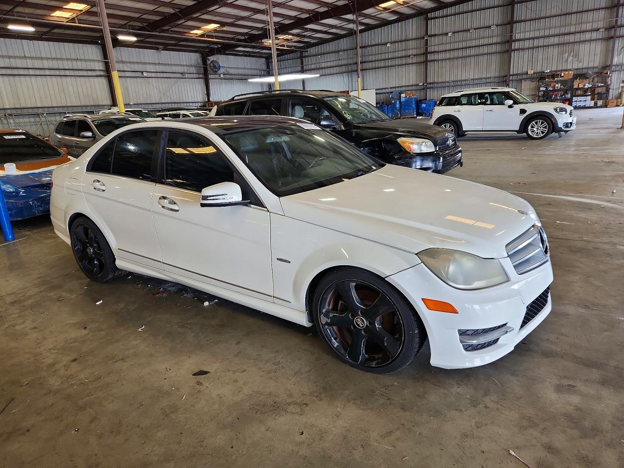 2012 Mercedes-benz C 250 White vin: WDDGF4HB4CR218622