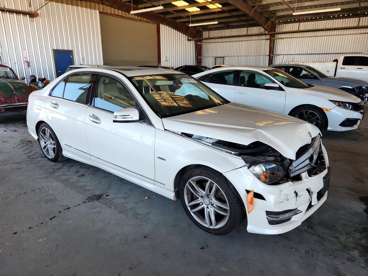 2012 Mercedes-benz C 250 White vin: WDDGF4HB4CR220824