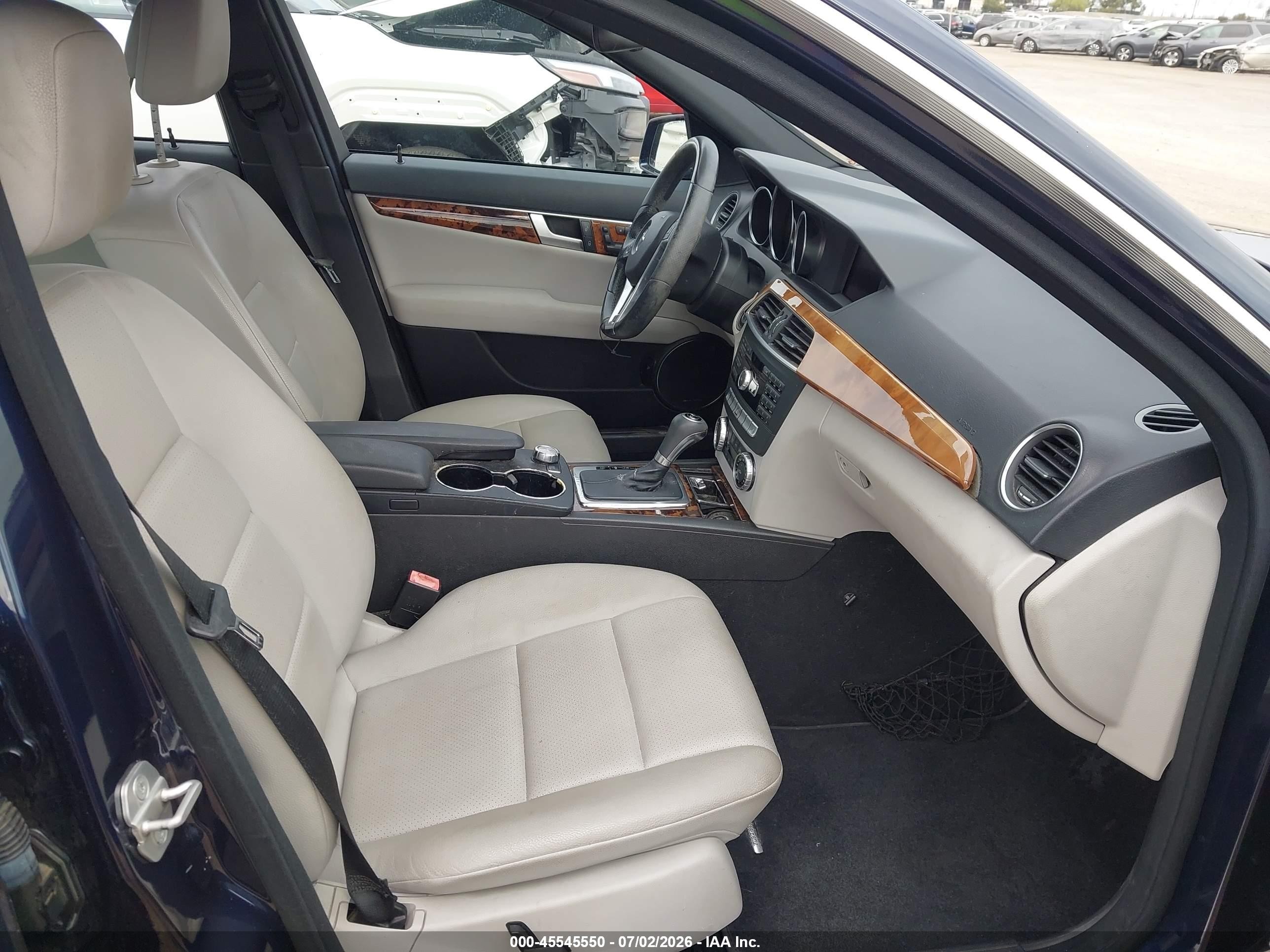 2012 Mercedes-benz C 250 Sport Blue vin: WDDGF4HB4CR231872