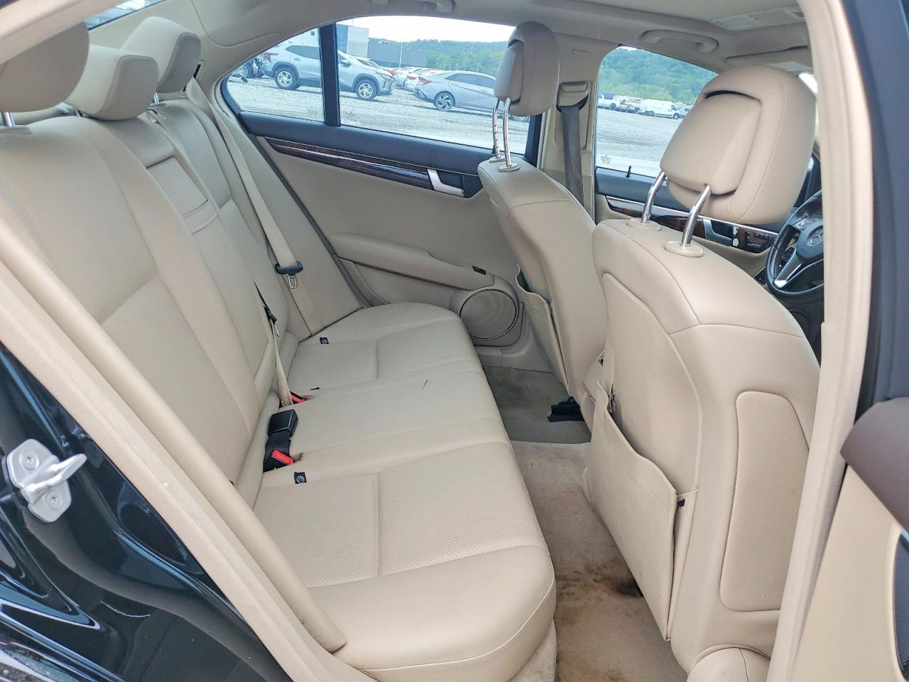 2012 Mercedes-benz C 250 Black vin: WDDGF4HB4CR232391