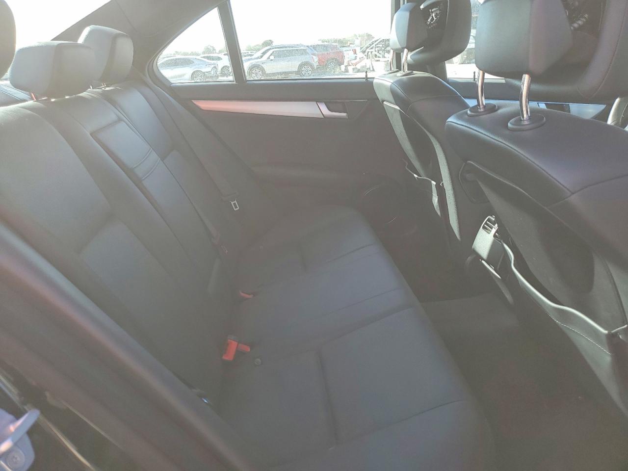 2013 Mercedes-benz C 250 Black vin: WDDGF4HB4DA753093