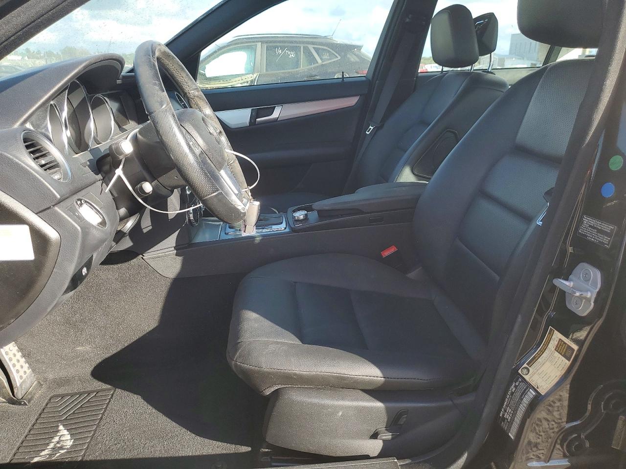 2013 Mercedes-benz C 250 Black vin: WDDGF4HB4DA753093