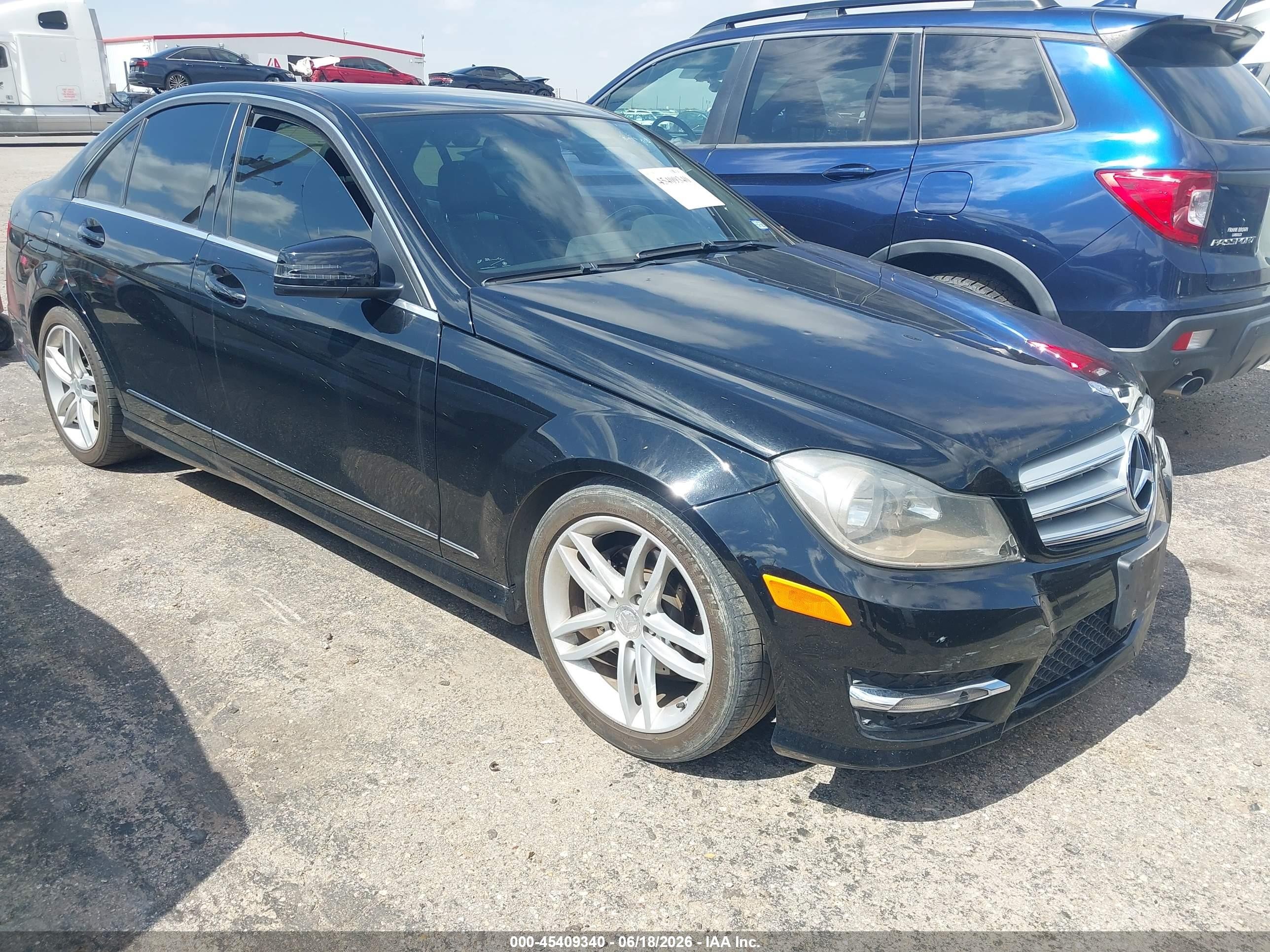 2013 Mercedes-benz C 250 Sport Black vin: WDDGF4HB4DA801515