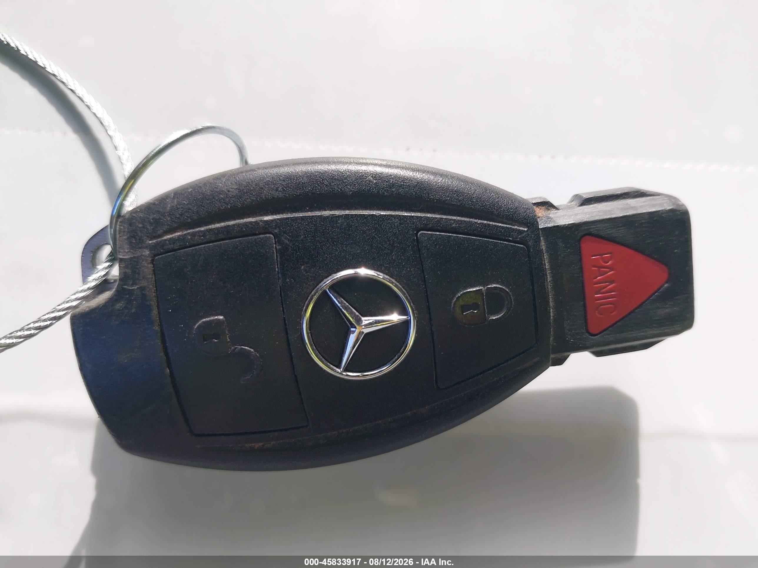 2013 Mercedes-benz C 250 Sport Красный vin: WDDGF4HB4DA812885