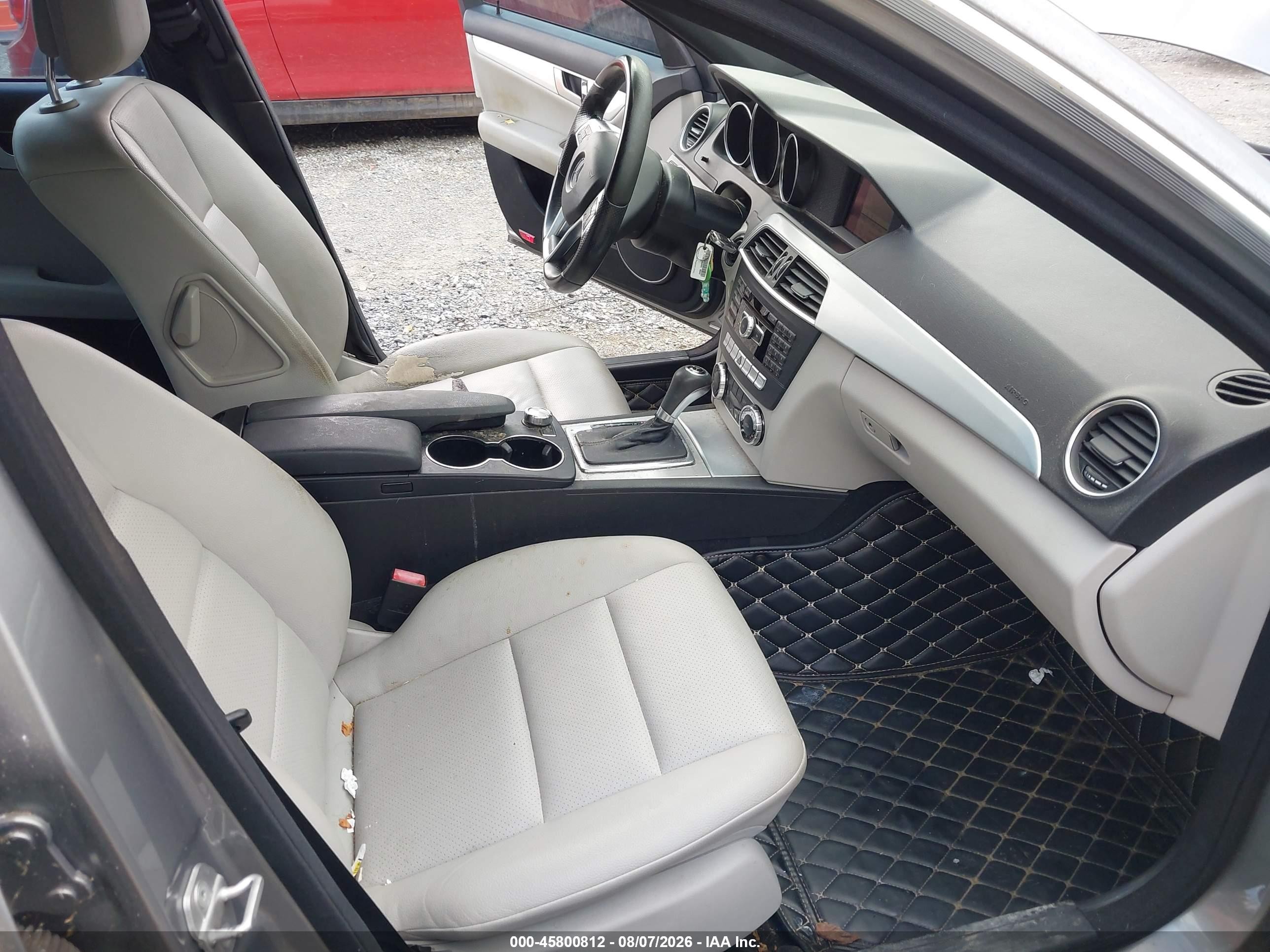 2013 Mercedes-benz C 250 Sport Silver vin: WDDGF4HB4DA829685