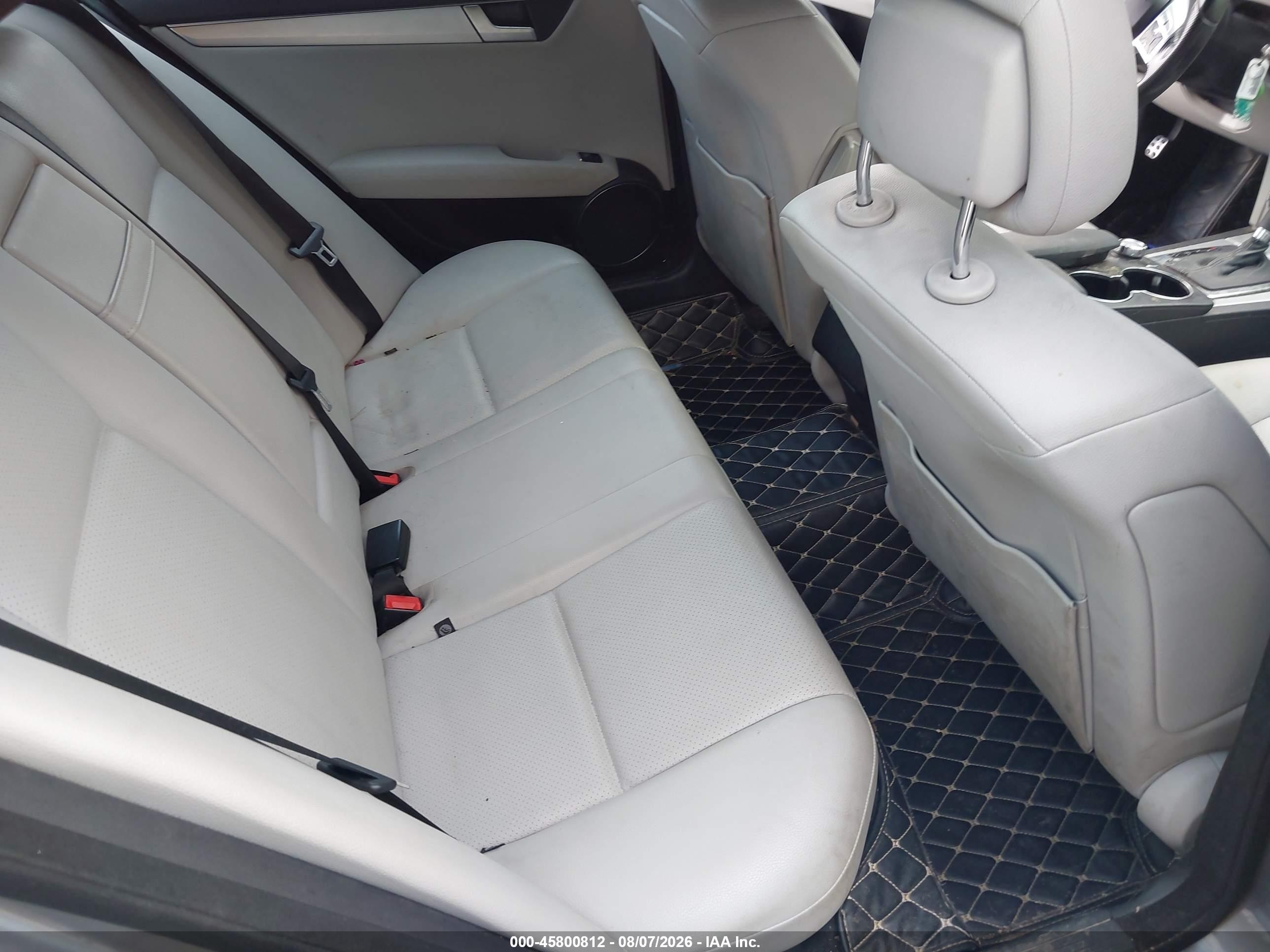 2013 Mercedes-benz C 250 Sport Silver vin: WDDGF4HB4DA829685