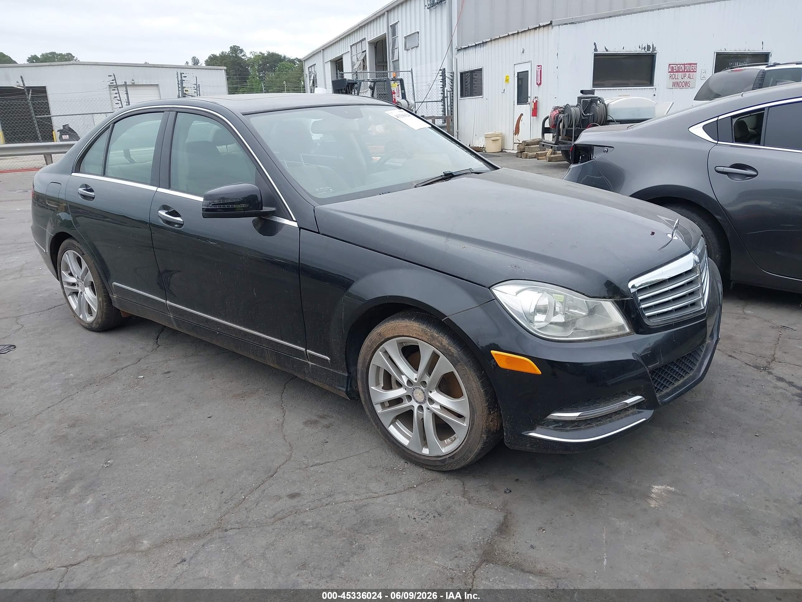 2013 Mercedes-benz C 250 Luxury Black vin: WDDGF4HB4DA831310