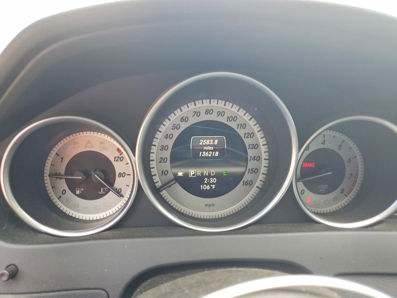 2013 Mercedes-benz C 250 Серый vin: WDDGF4HB4DA854098