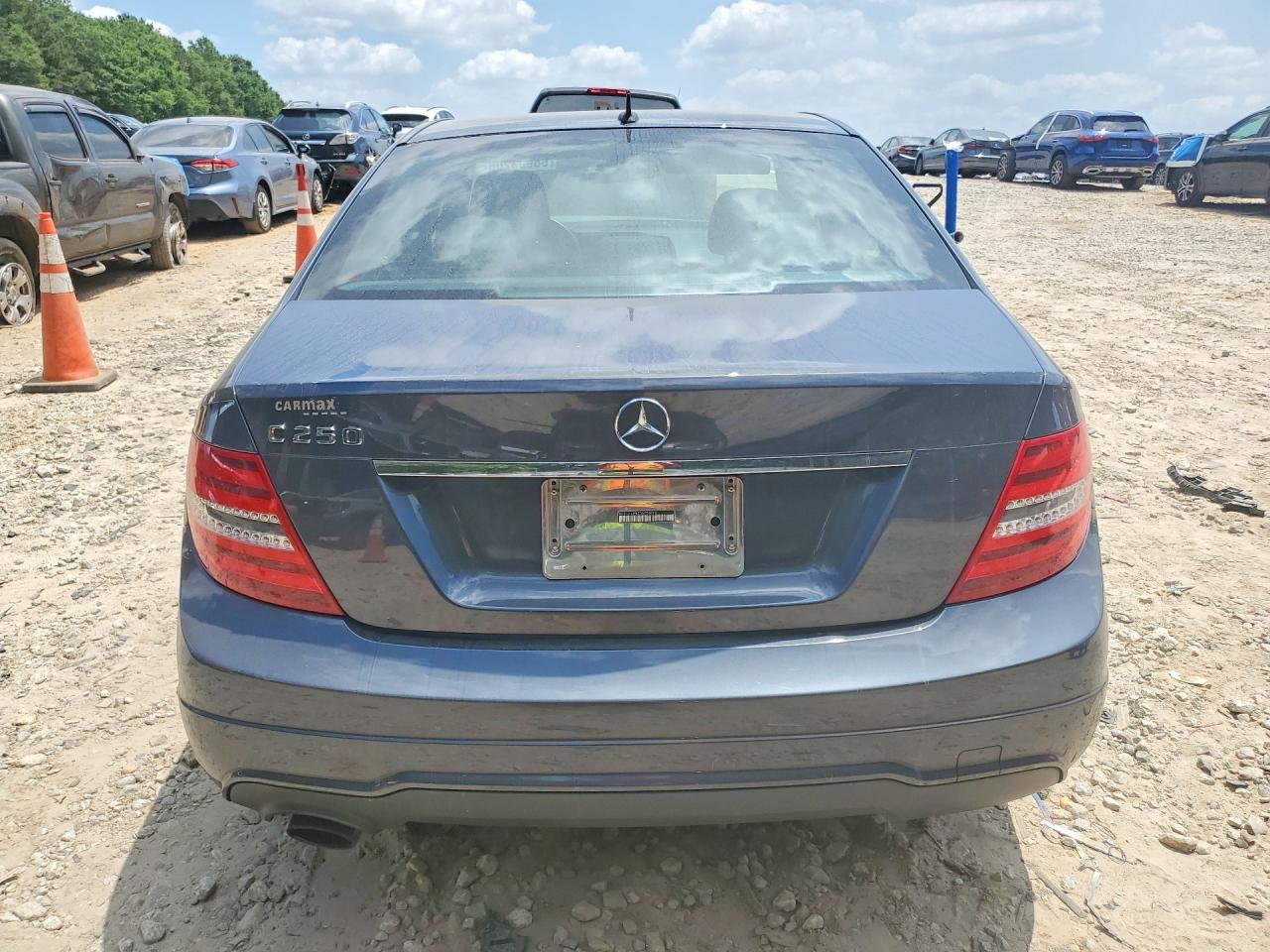2013 Mercedes-benz C 250 Серый vin: WDDGF4HB4DA854098