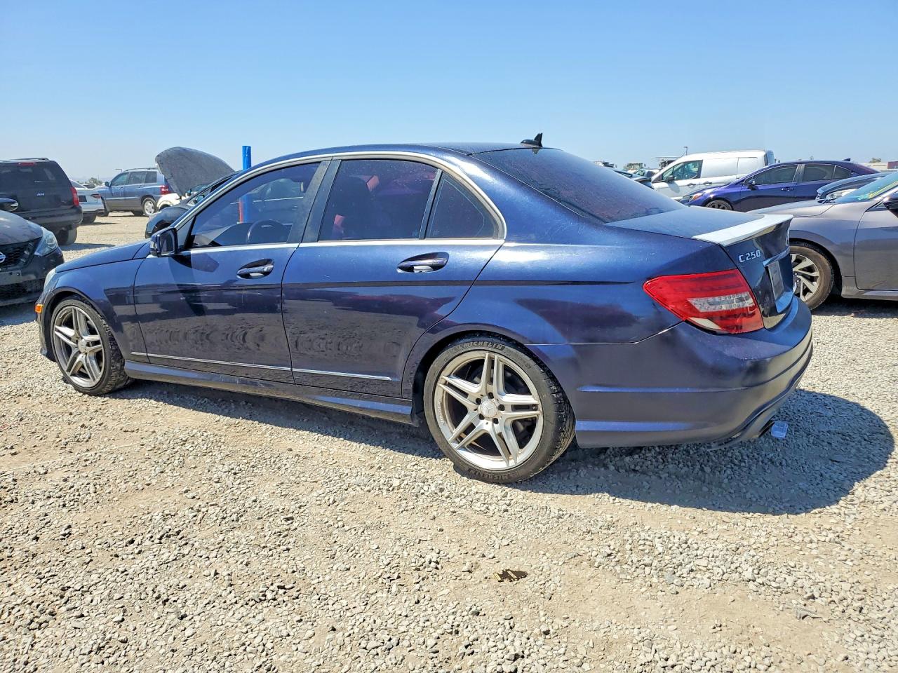 2013 Mercedes-benz C 250 Blue vin: WDDGF4HB4DA854764