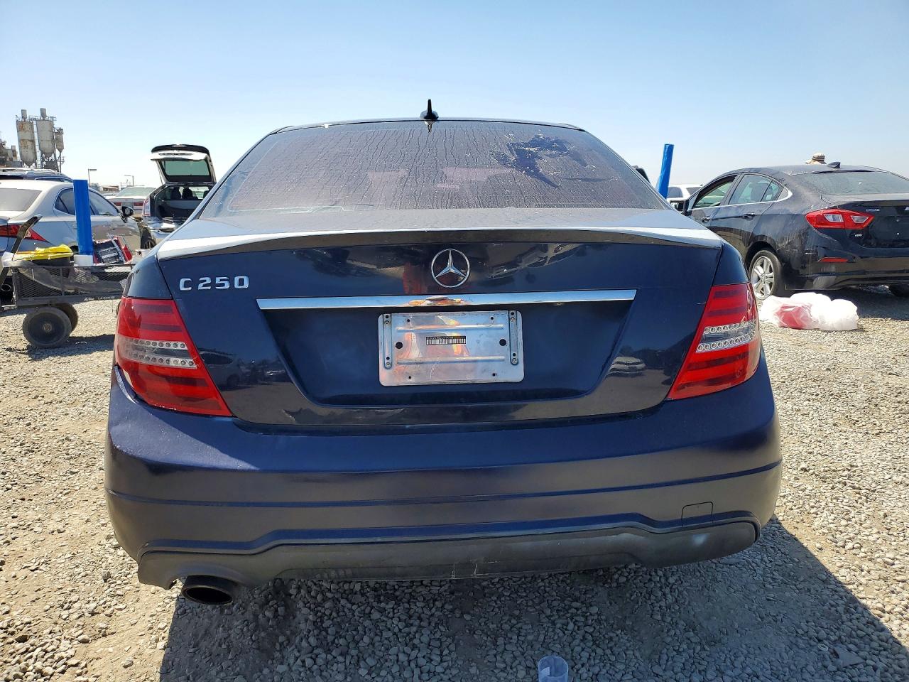 2013 Mercedes-benz C 250 Blue vin: WDDGF4HB4DA854764