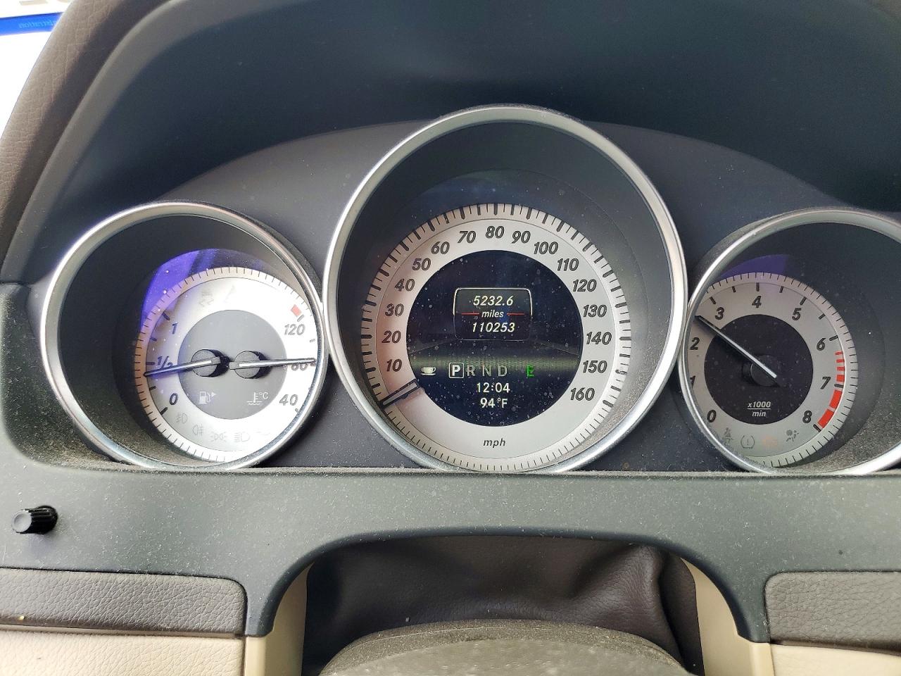 2013 Mercedes-benz C 250 White vin: WDDGF4HB4DG095496