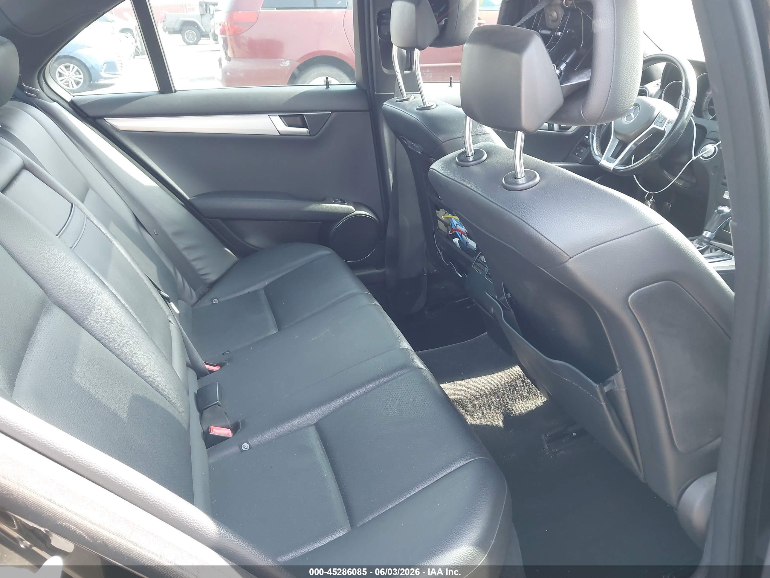 2013 Mercedes-benz C 250 Sport Black vin: WDDGF4HB4DR244025