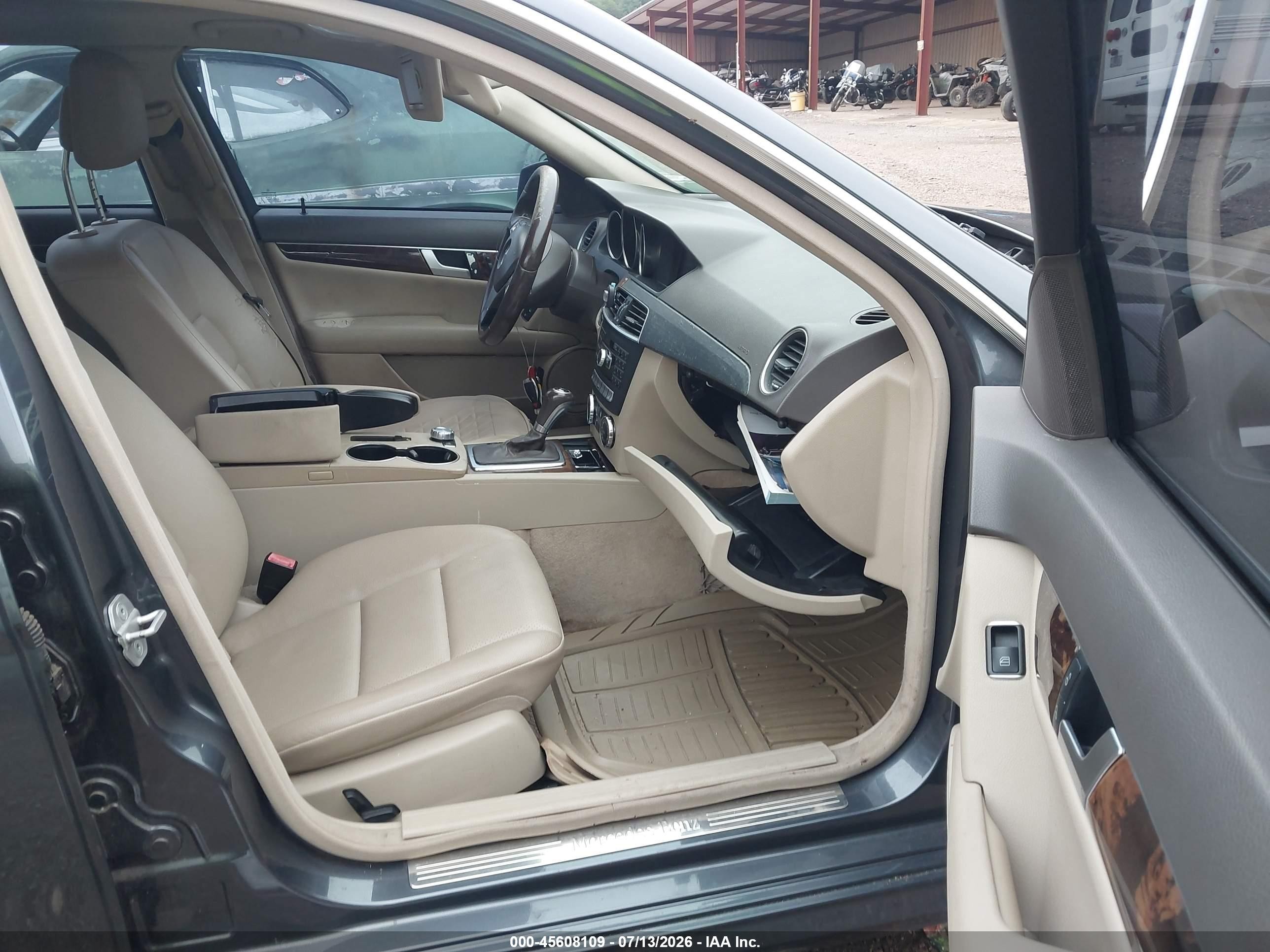 2013 Mercedes-benz C 250 Sport Black vin: WDDGF4HB4DR247426