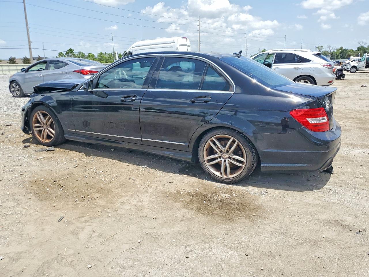 2013 Mercedes-benz C 250 Black vin: WDDGF4HB4DR271032