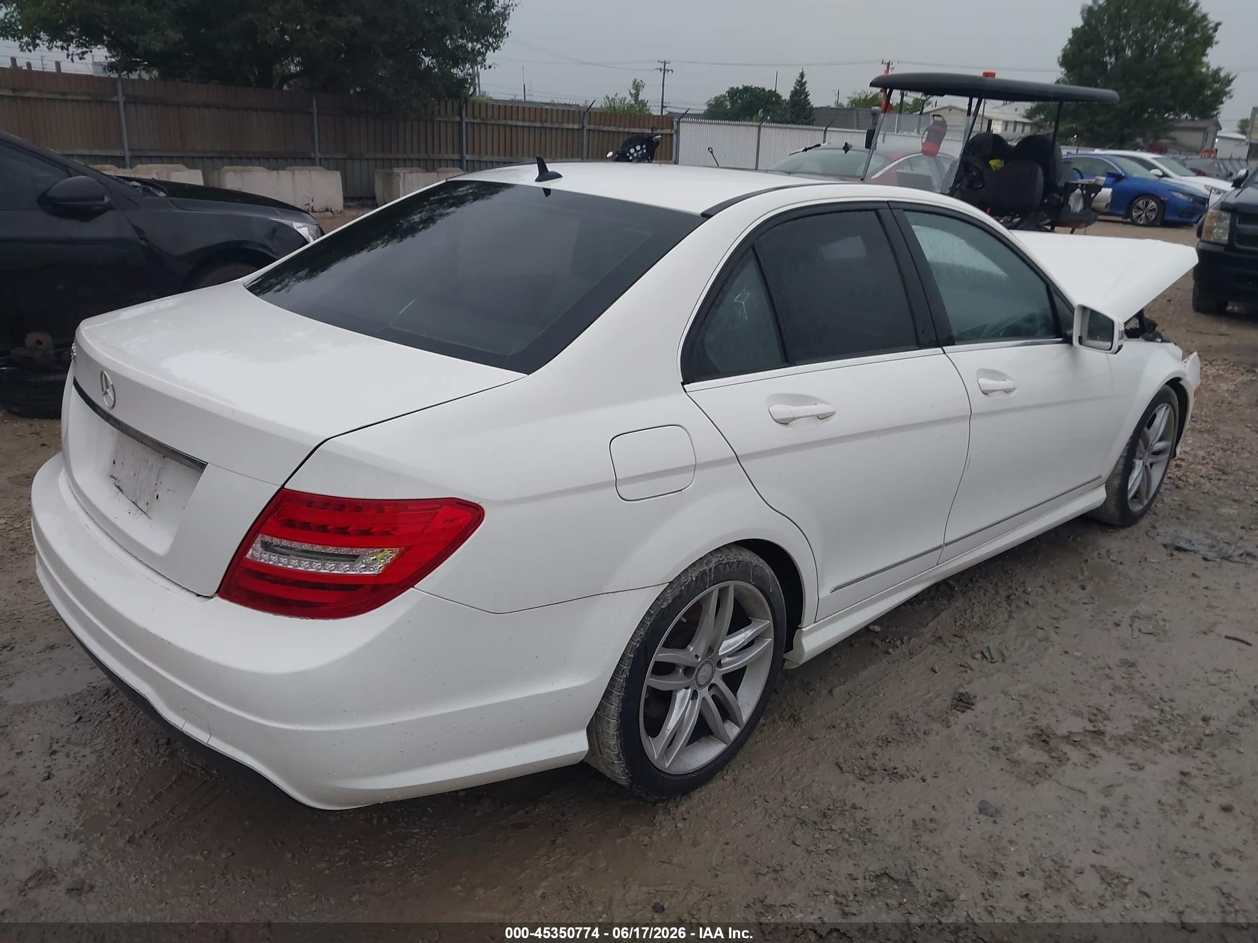 2013 Mercedes-benz C 250 Luxury/sport White vin: WDDGF4HB4DR290941