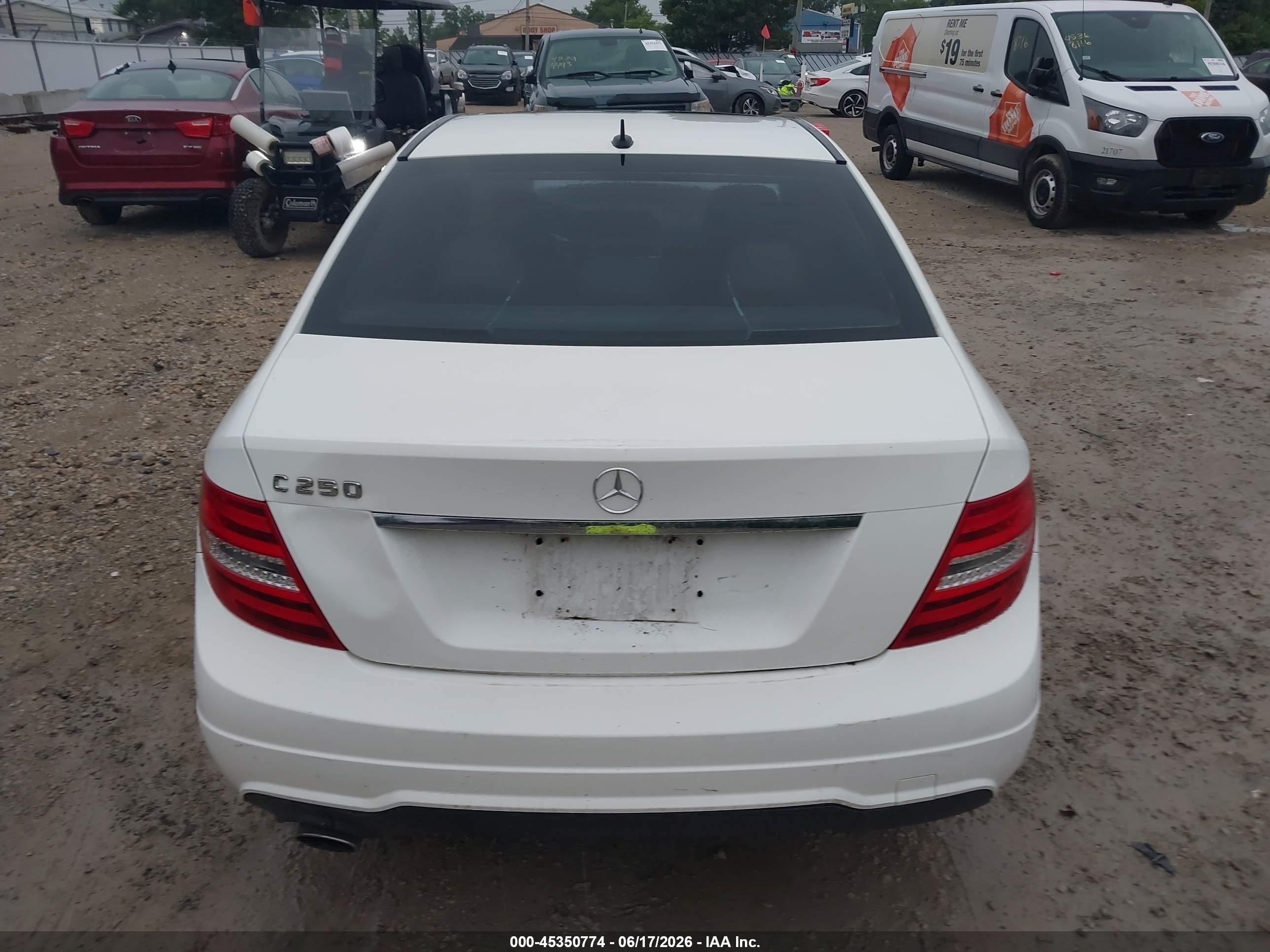 2013 Mercedes-benz C 250 Luxury/sport White vin: WDDGF4HB4DR290941