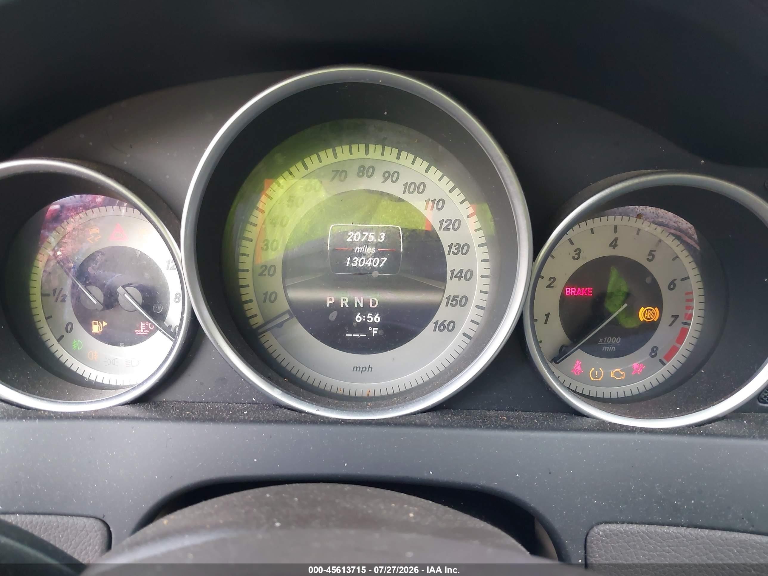 2013 Mercedes-benz C 250 Sport Белый vin: WDDGF4HB4DR294651