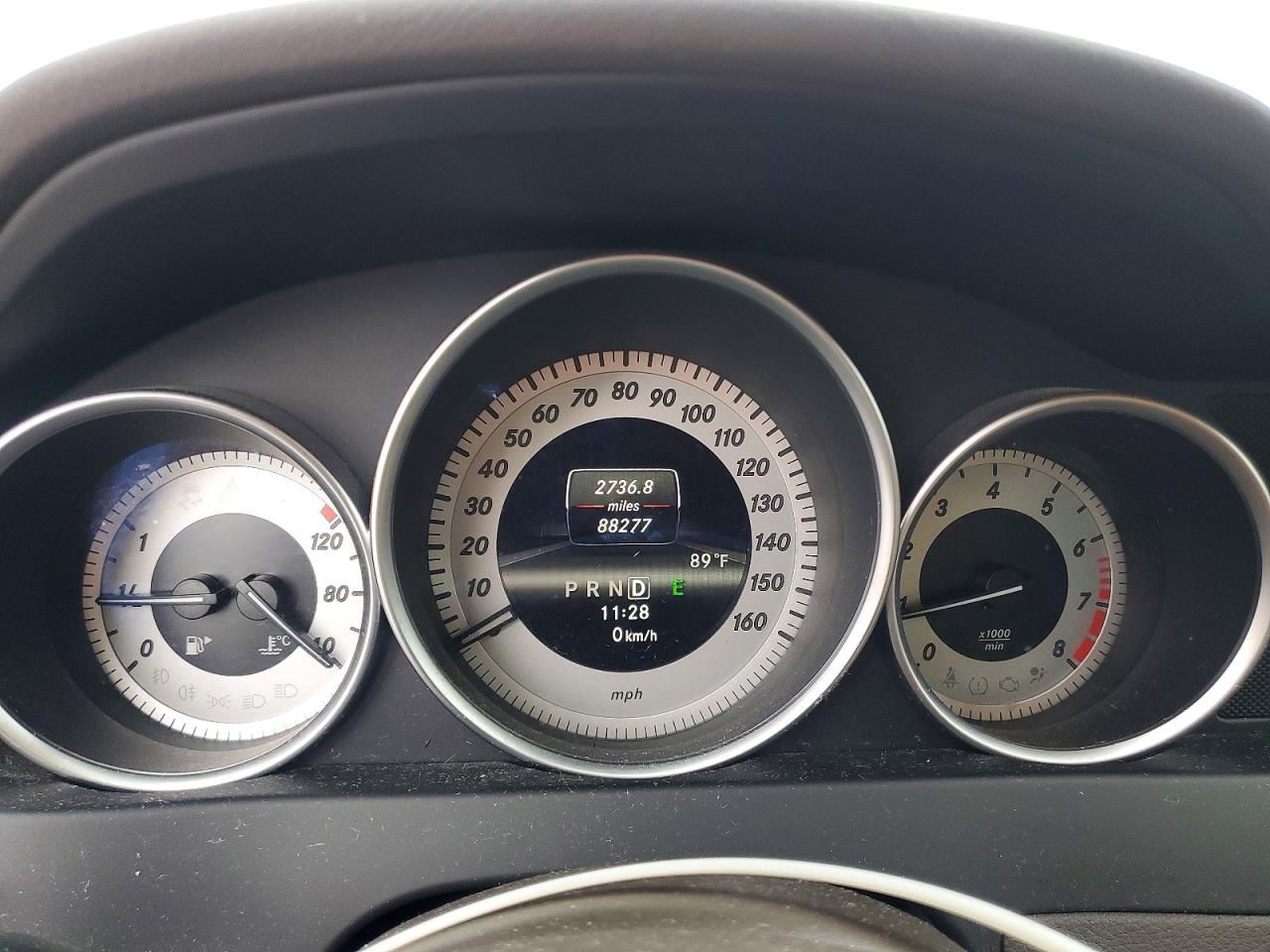 2013 Mercedes-benz C 250 White vin: WDDGF4HB4DR299235