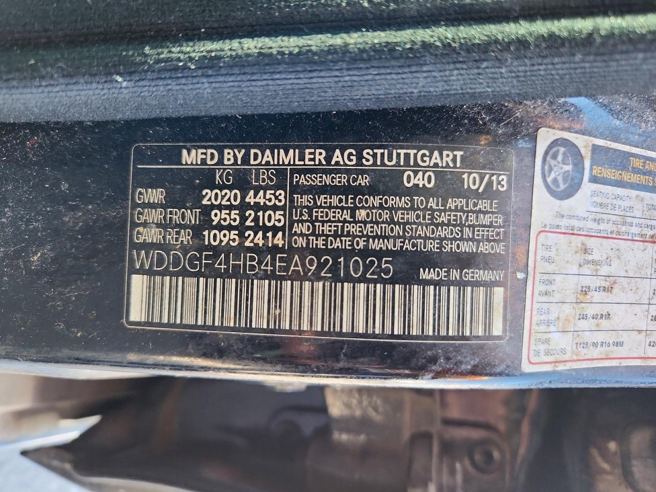 2014 Mercedes-benz C 250 Black vin: WDDGF4HB4EA921025