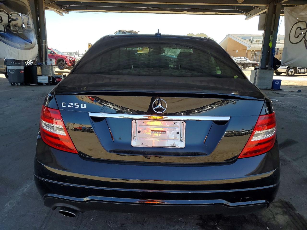 2014 Mercedes-benz C 250 Черный vin: WDDGF4HB4EA943199