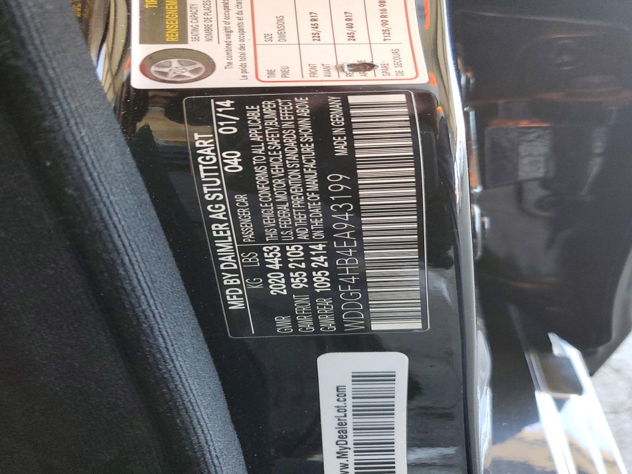 2014 Mercedes-benz C 250 Черный vin: WDDGF4HB4EA943199