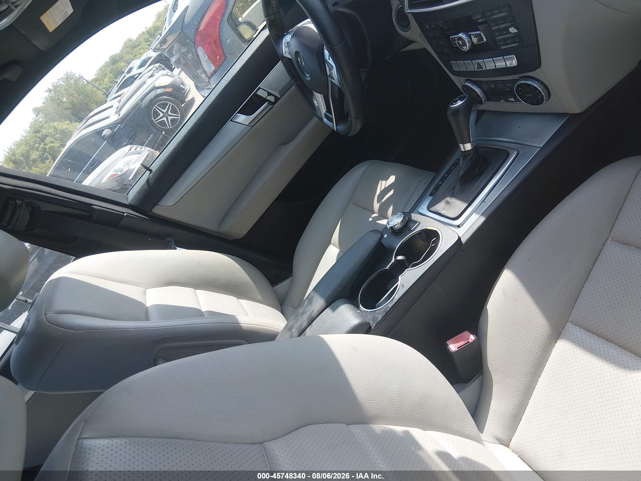 2014 Mercedes-benz C 250 Luxury/sport Gray vin: WDDGF4HB4EA956972