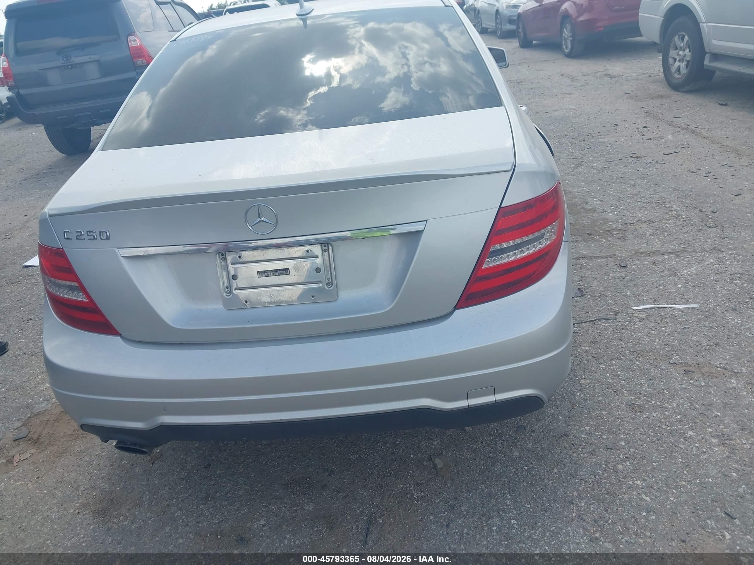 2014 Mercedes-benz C 250 Sport Silver vin: WDDGF4HB4EA962495