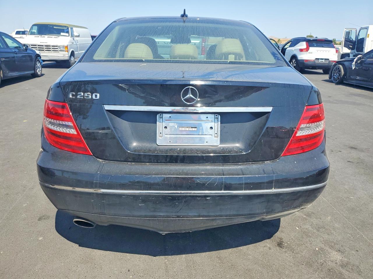 2014 Mercedes-benz C 250 Black vin: WDDGF4HB4EG158968