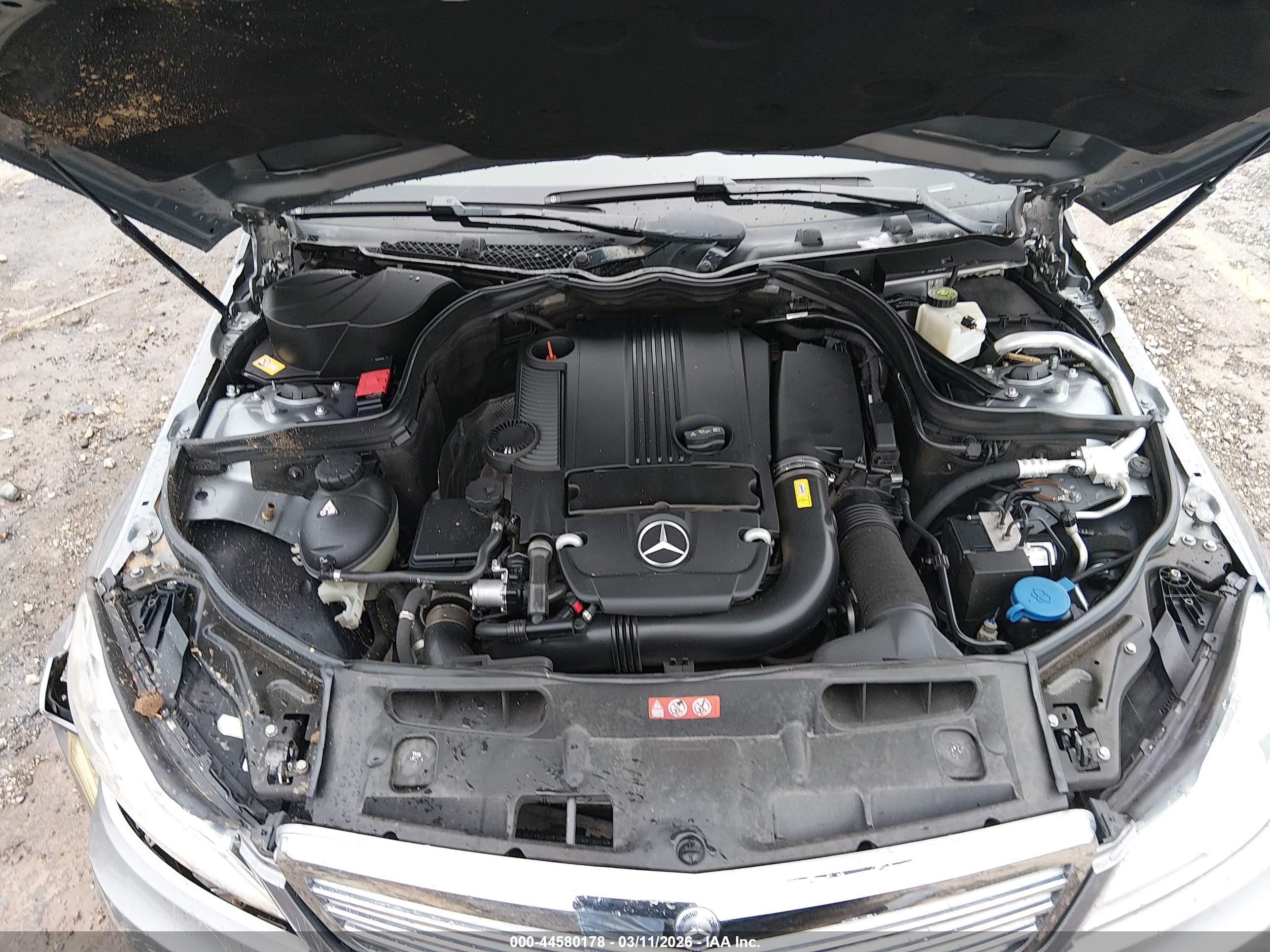 2014 Mercedes-benz C 250 Luxury Gray vin: WDDGF4HB4EG256009
