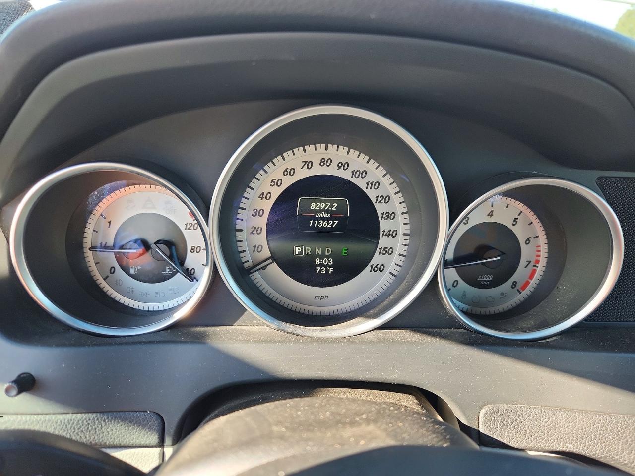 2014 Mercedes-benz C 250 Белый vin: WDDGF4HB4ER302300