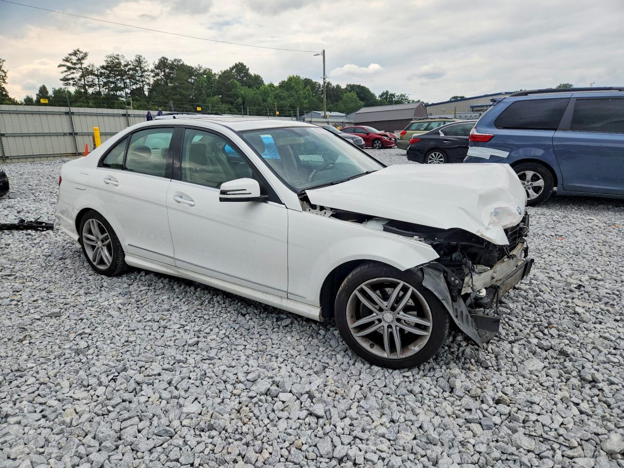 2014 Mercedes-benz C 250 White vin: WDDGF4HB4ER311188