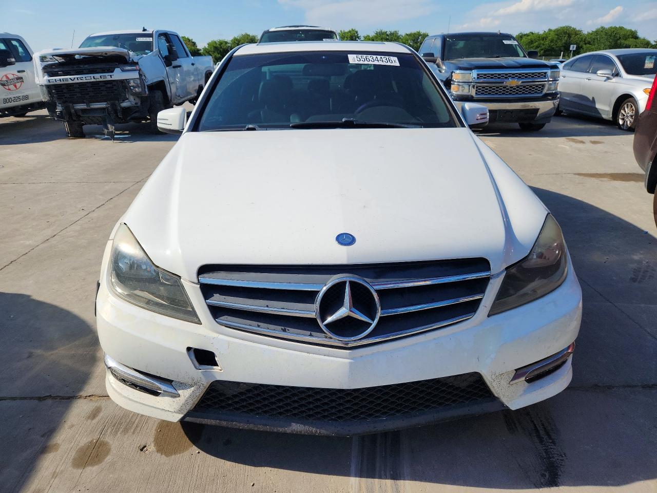 2014 Mercedes-benz C 250 White vin: WDDGF4HB4ER314561
