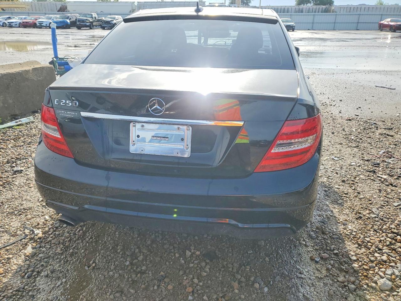 2012 Mercedes-benz C 250 Black vin: WDDGF4HB5CA669895