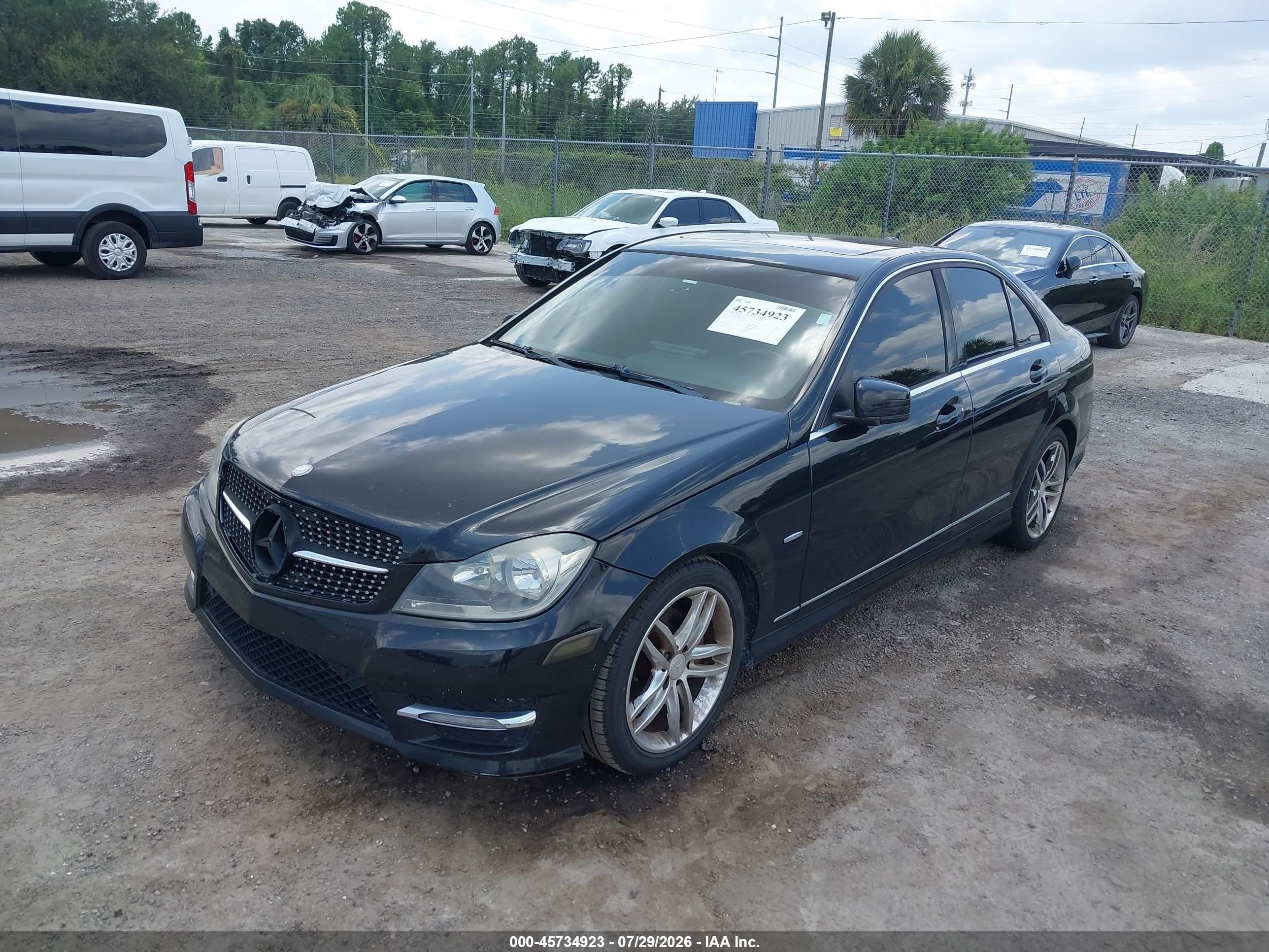 2012 Mercedes-benz C 250 Sport Черный vin: WDDGF4HB5CR213316