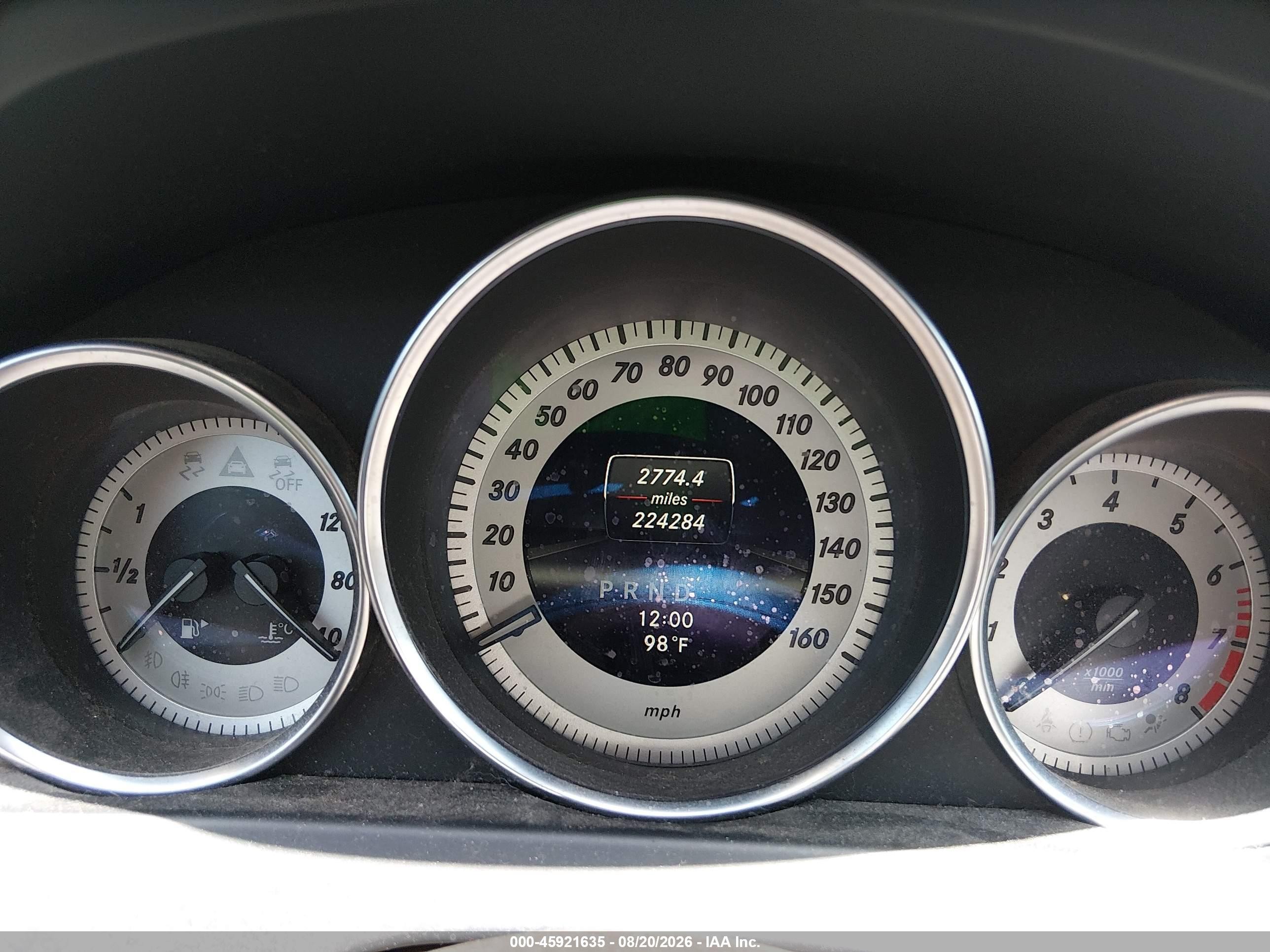 2013 Mercedes-benz C 250 Sport Серый vin: WDDGF4HB5DA776866