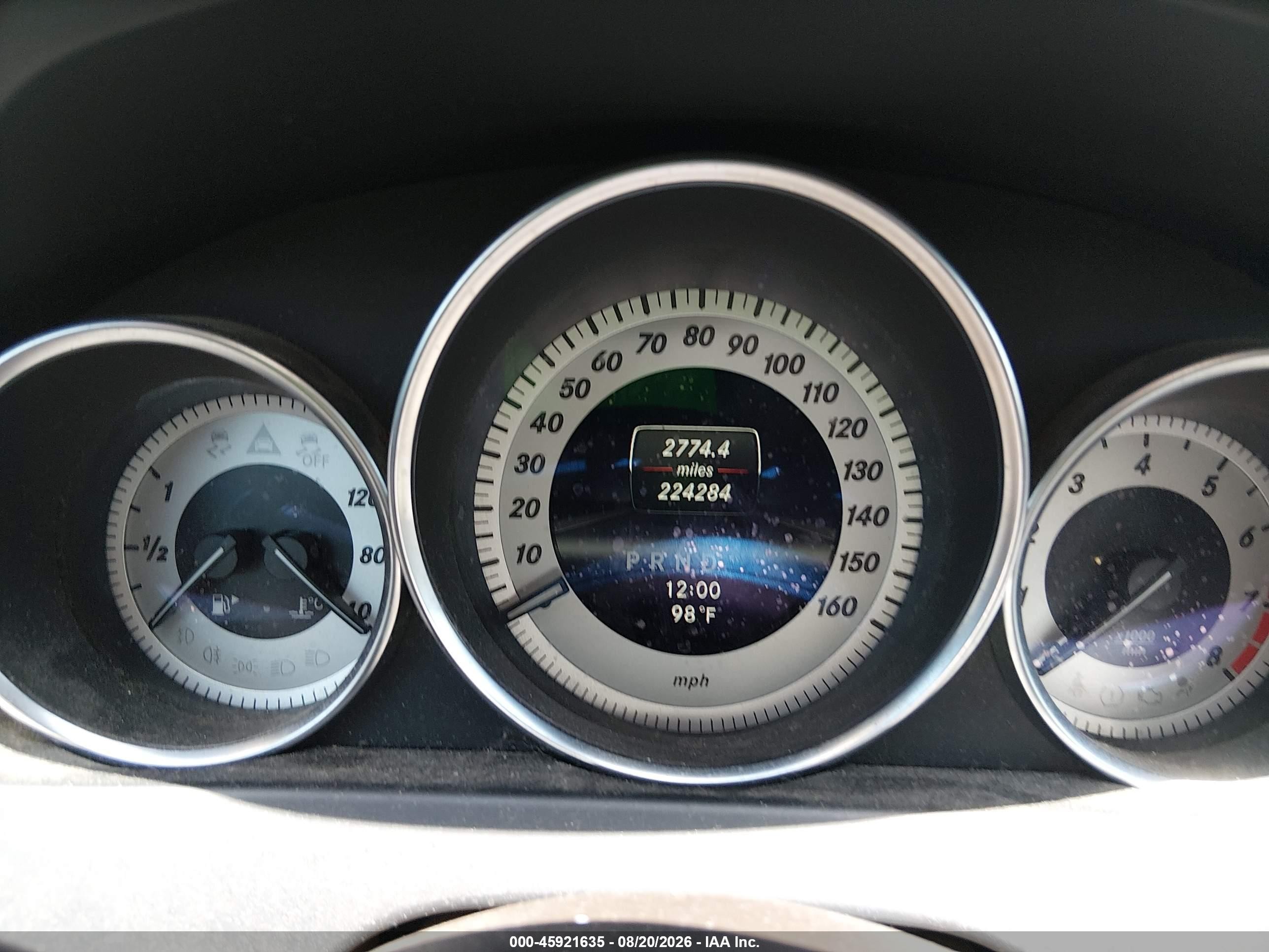 2013 Mercedes-benz C 250 Sport Серый vin: WDDGF4HB5DA776866