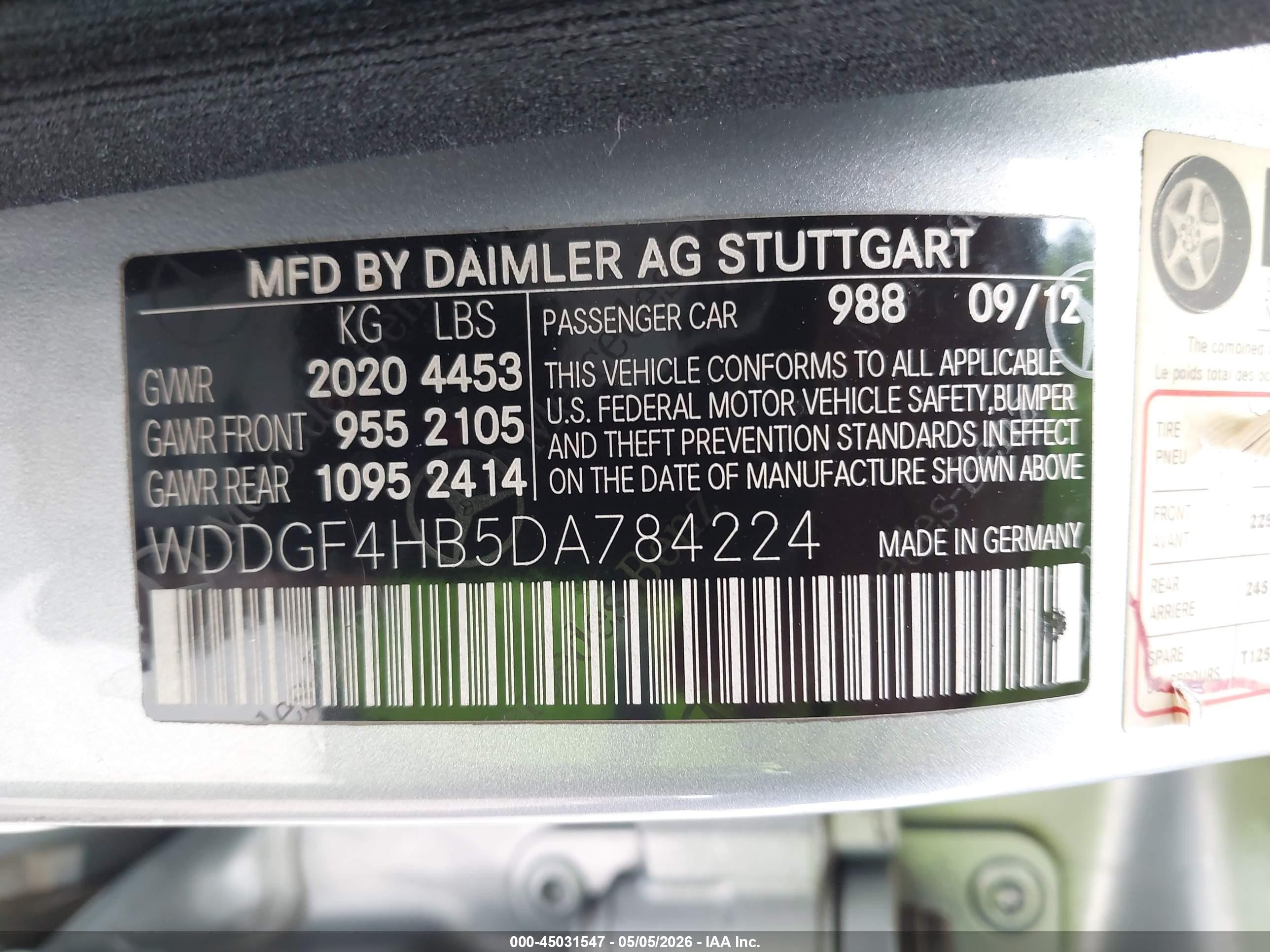 2013 Mercedes-benz C 250 Sport Синий vin: WDDGF4HB5DA784224