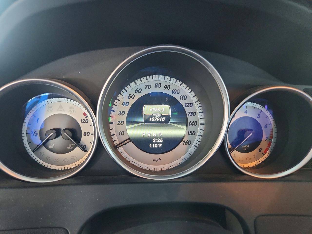 2013 Mercedes-benz C 250 Белый vin: WDDGF4HB5DA784580