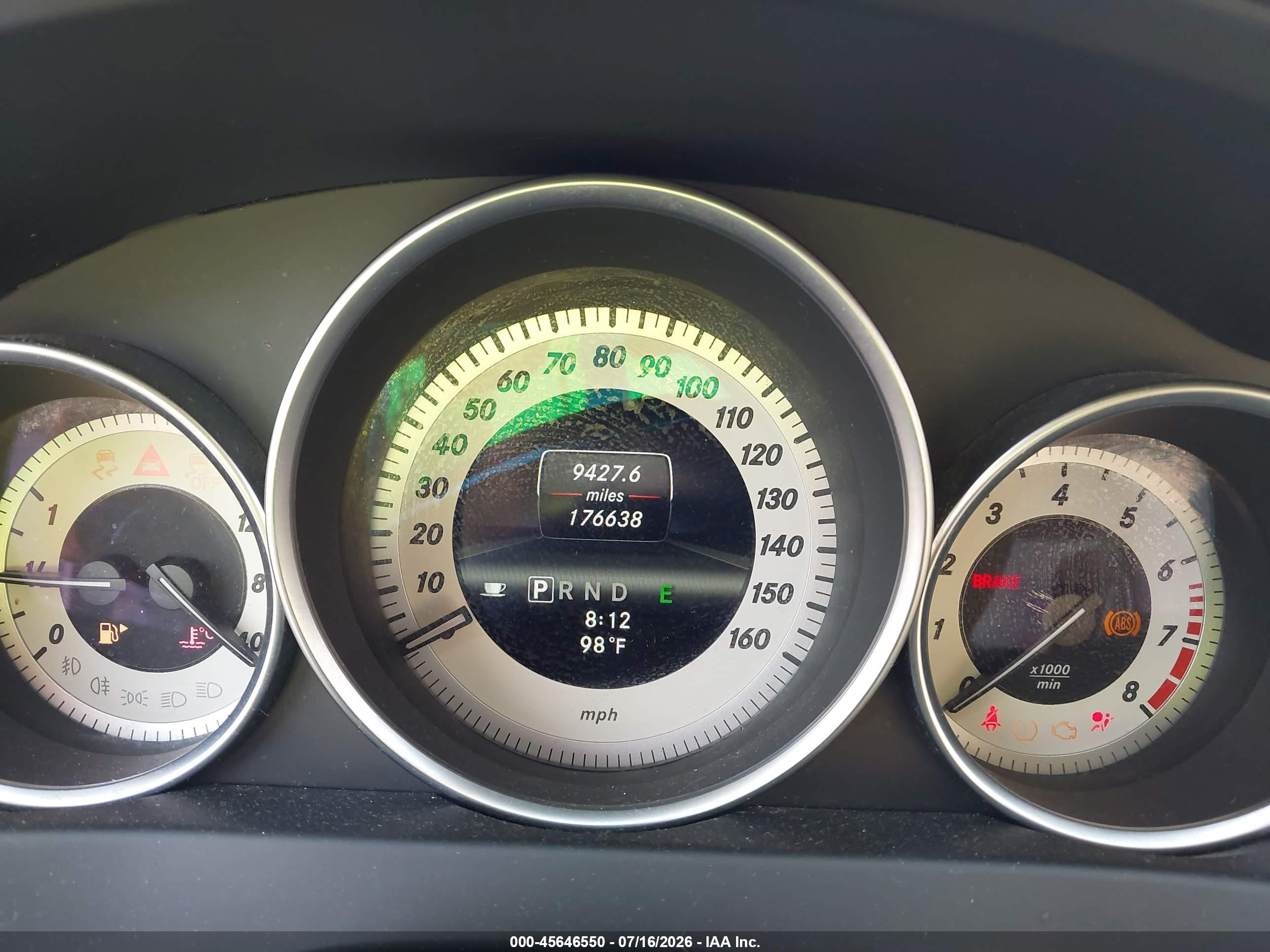 2013 Mercedes-benz C 250 Luxury White vin: WDDGF4HB5DA804505